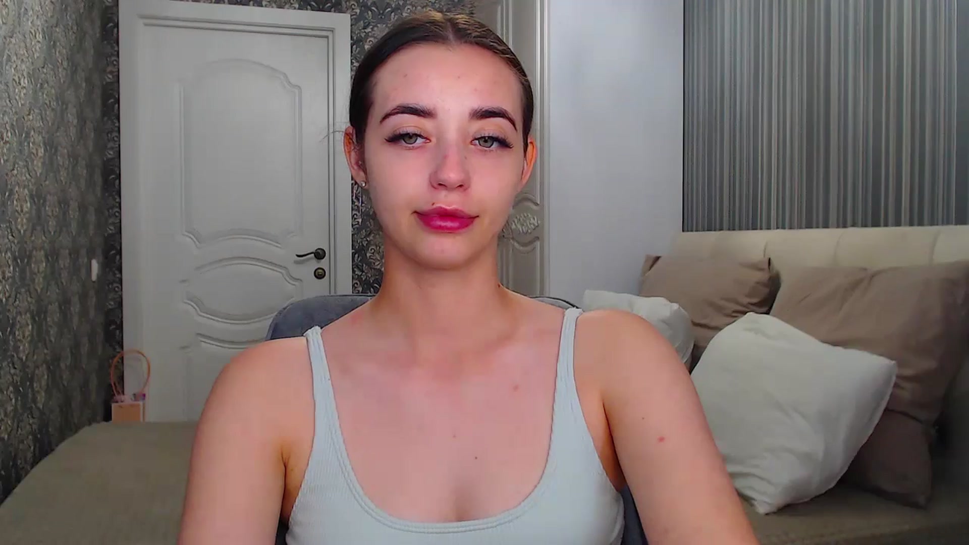 Gallery image thumbnail from EmeraldLilyyy's myfreecams stream on, 07/10/2024, 12:35 image 7 of 20