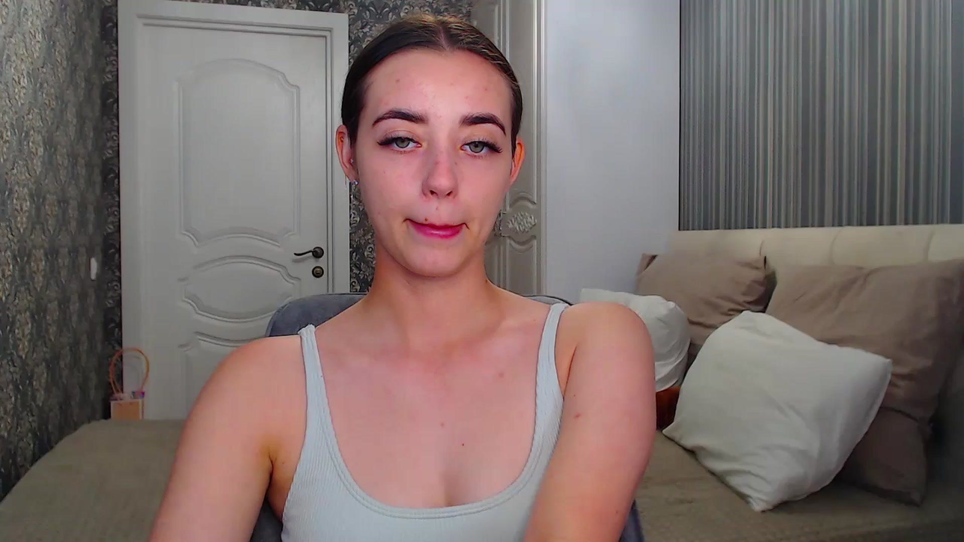 Gallery image thumbnail from EmeraldLilyyy's myfreecams stream on, 07/10/2024, 12:35 image 18 of 20