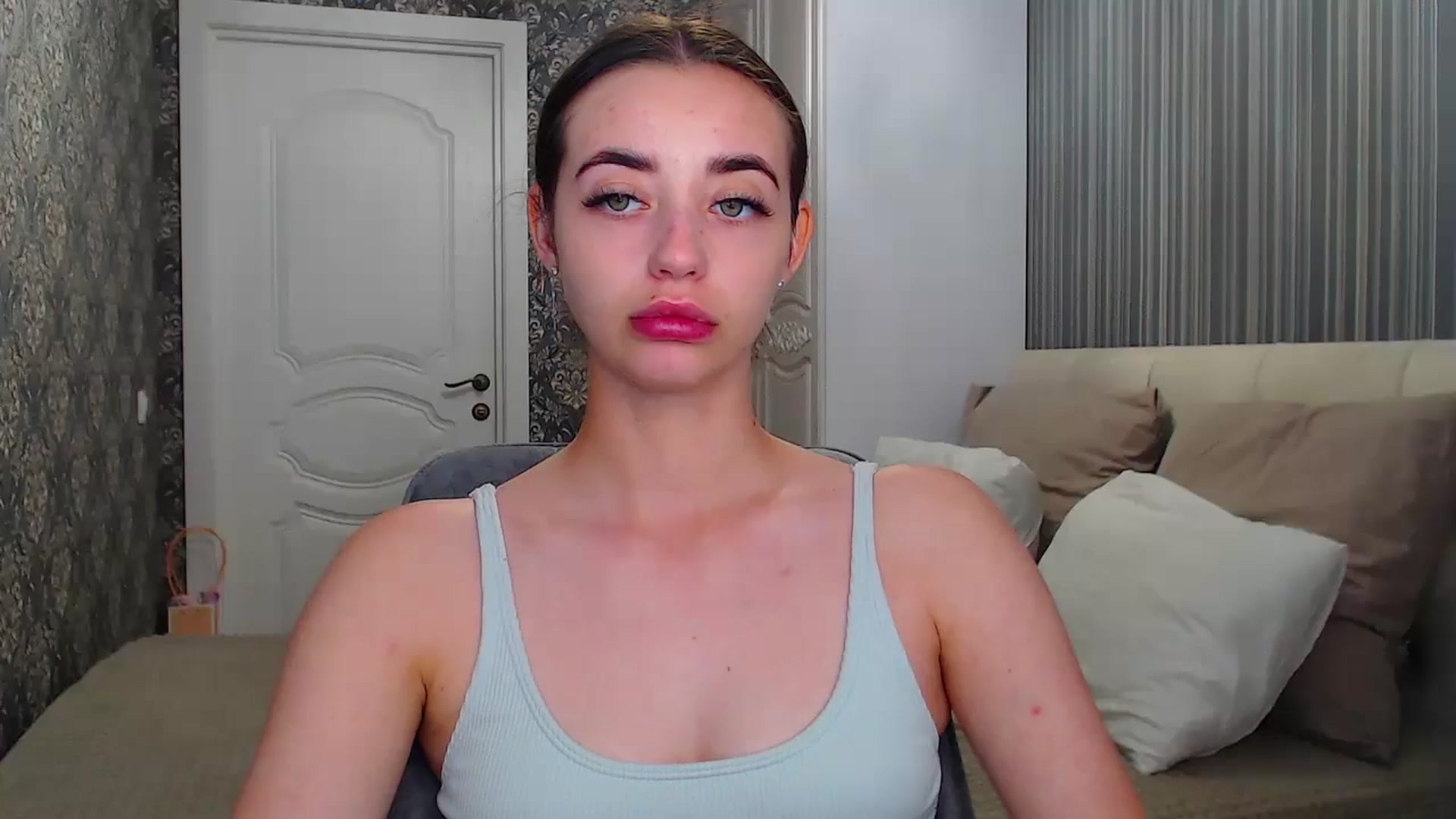 Gallery image thumbnail from EmeraldLilyyy's myfreecams stream on, 07/10/2024, 12:35 image 1 of 20