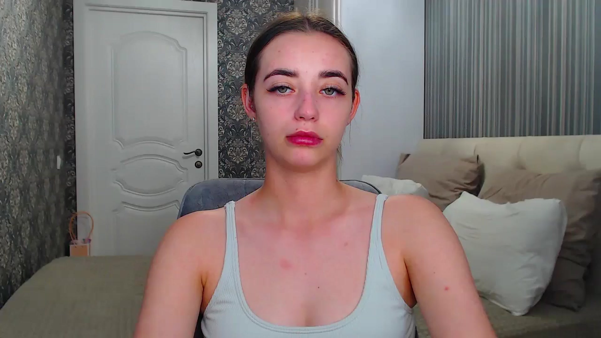 Gallery image thumbnail from EmeraldLilyyy's myfreecams stream on, 07/10/2024, 16:05 image 1 of 20