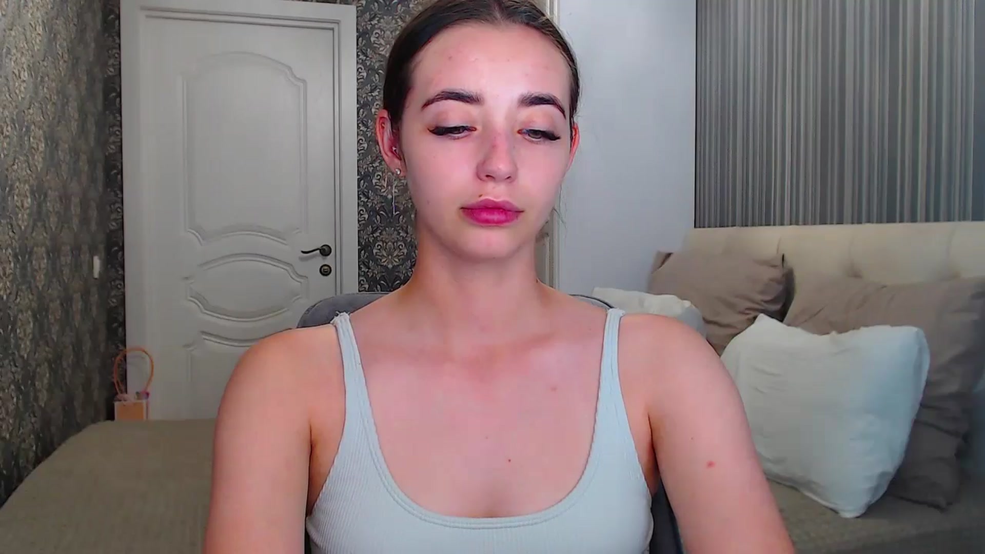 Gallery image thumbnail from EmeraldLilyyy's myfreecams stream on, 07/10/2024, 16:05 image 19 of 20