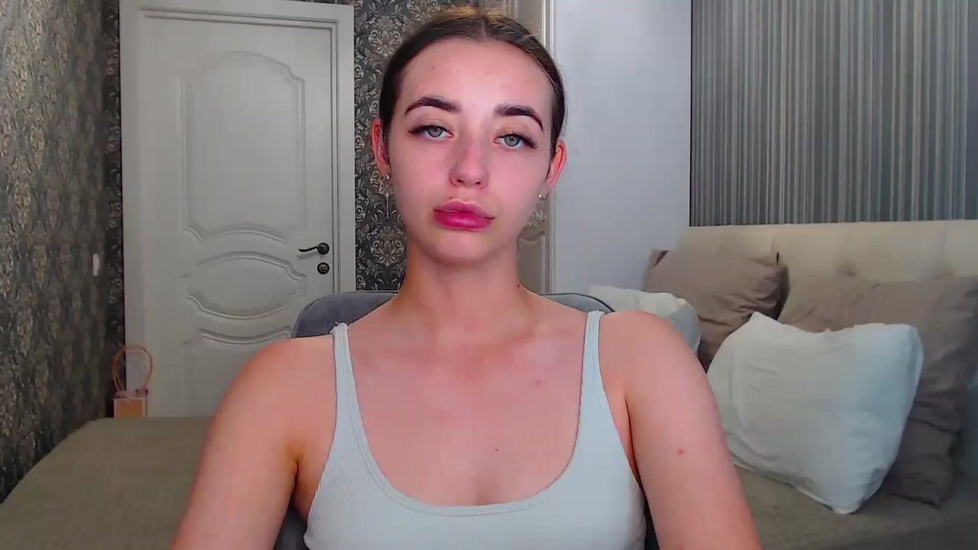 Gallery image thumbnail from EmeraldLilyyy's myfreecams stream on, 07/10/2024, 16:05 image 11 of 20