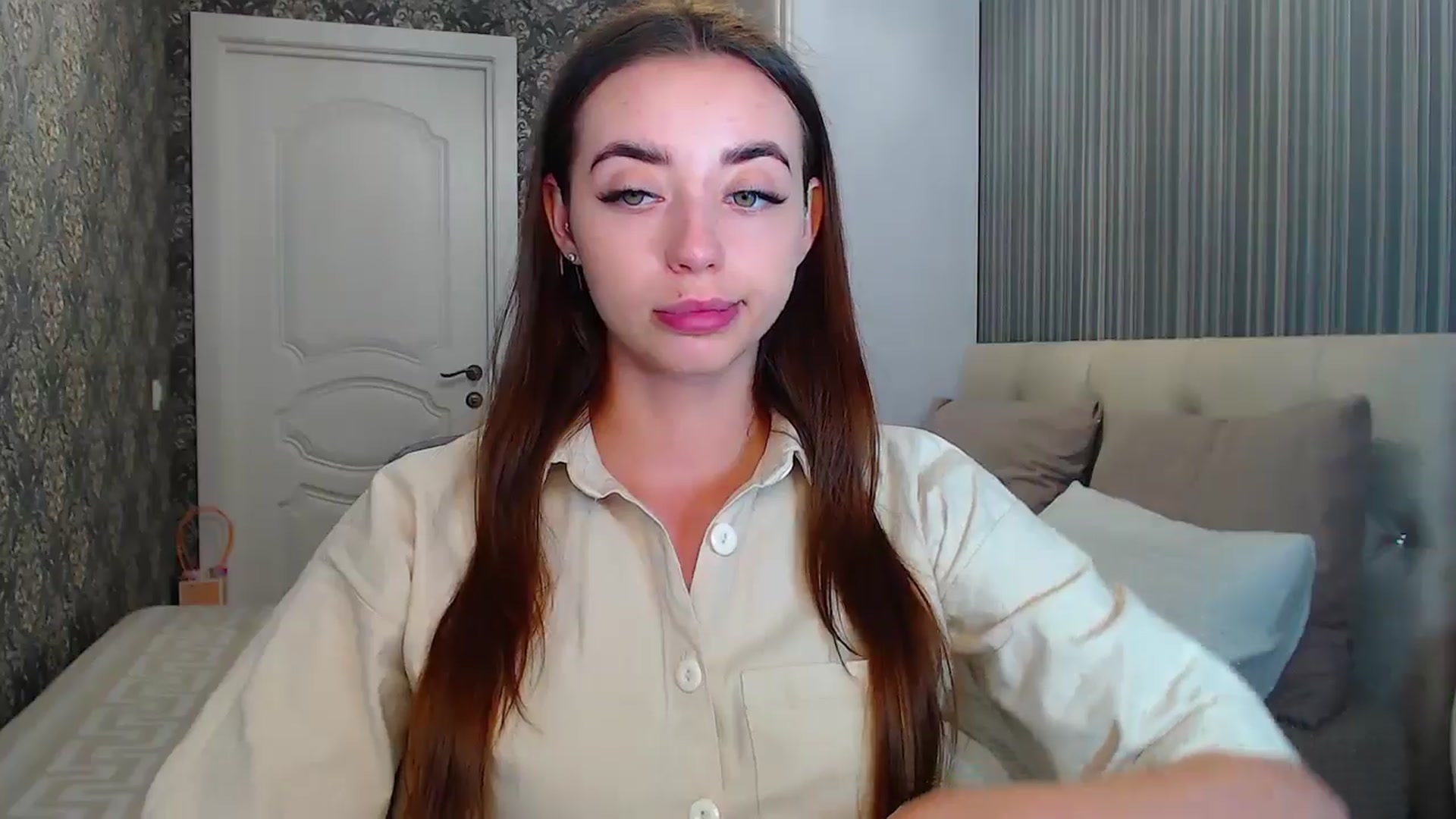 Gallery image thumbnail from EmeraldLilyyy's myfreecams stream on, 07/11/2024, 08:43 image 12 of 20