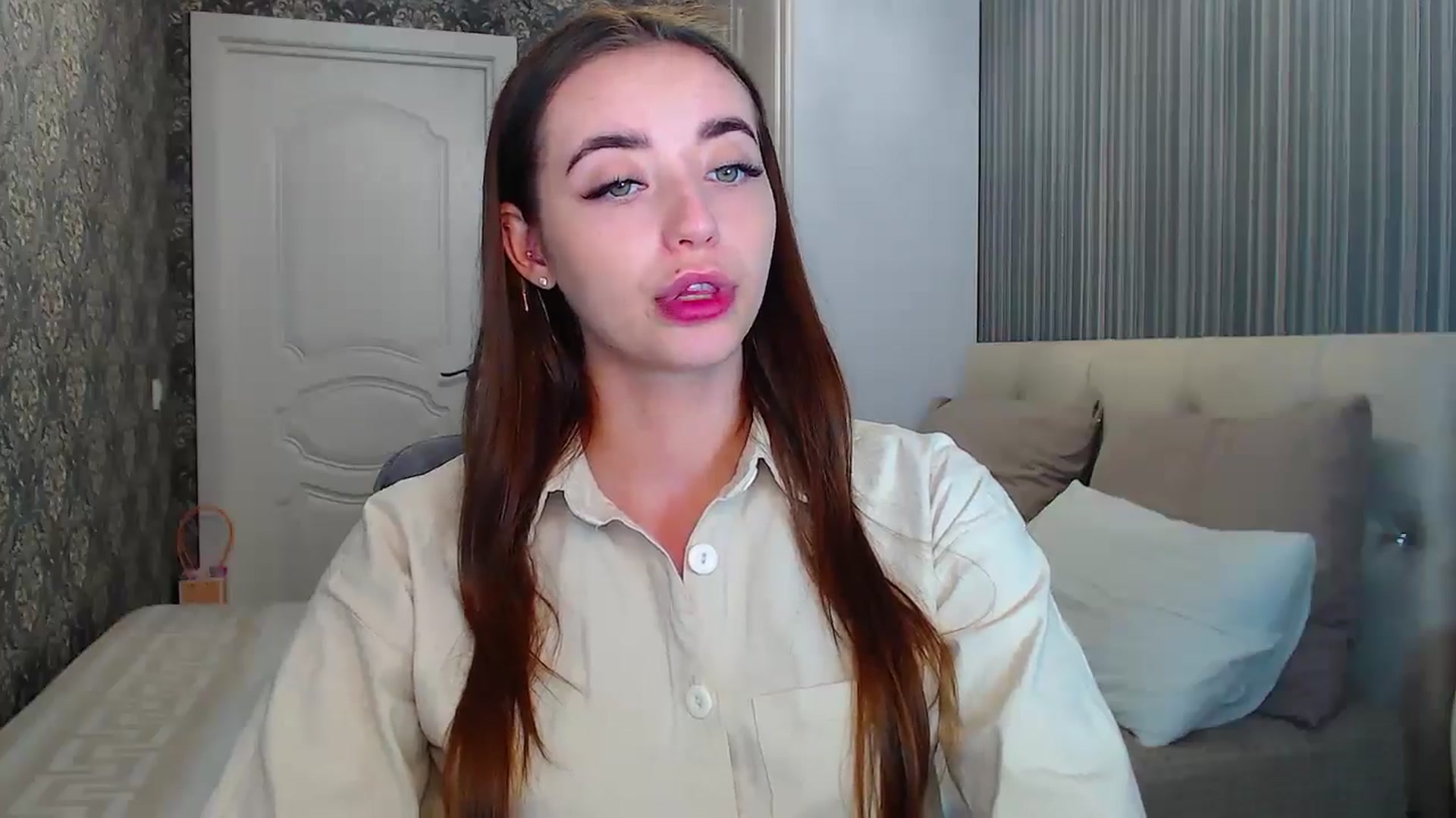 Gallery image thumbnail from EmeraldLilyyy's myfreecams stream on, 07/11/2024, 08:43 image 14 of 20