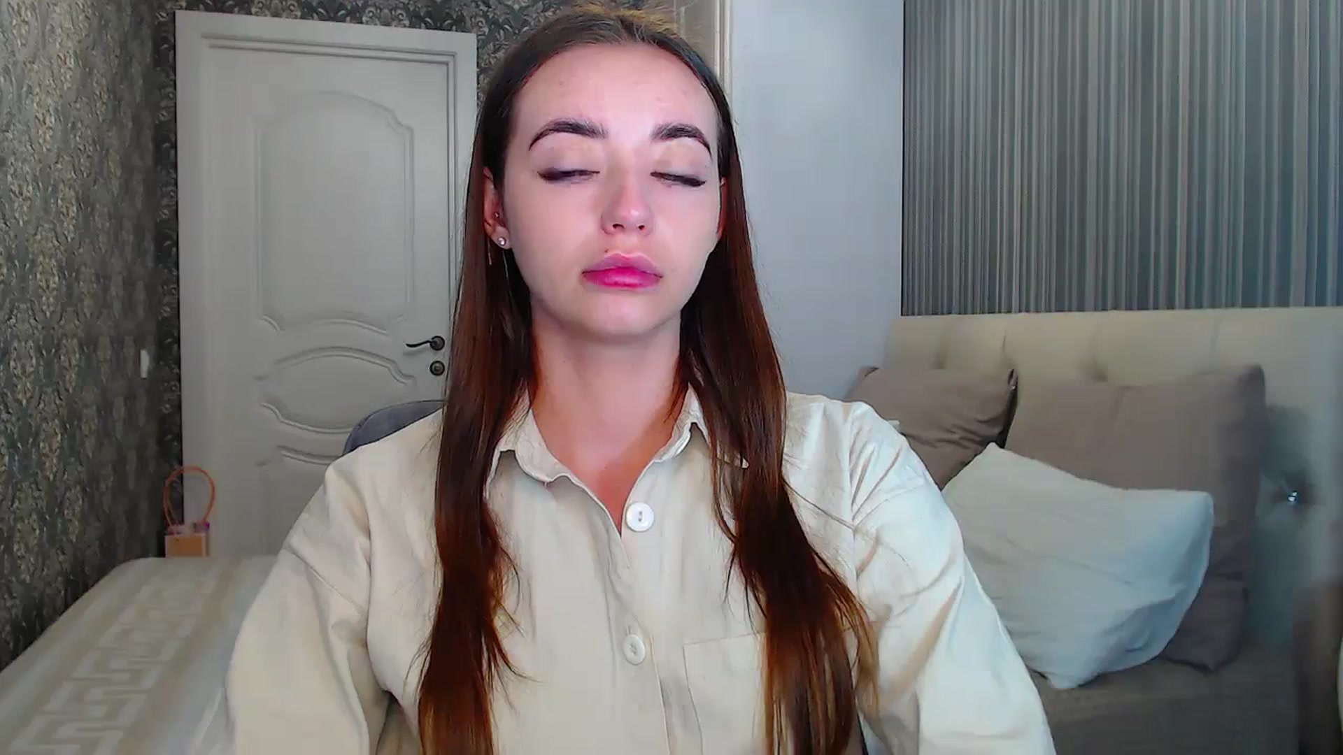 Gallery image thumbnail from EmeraldLilyyy's myfreecams stream on, 07/11/2024, 08:43 image 18 of 20