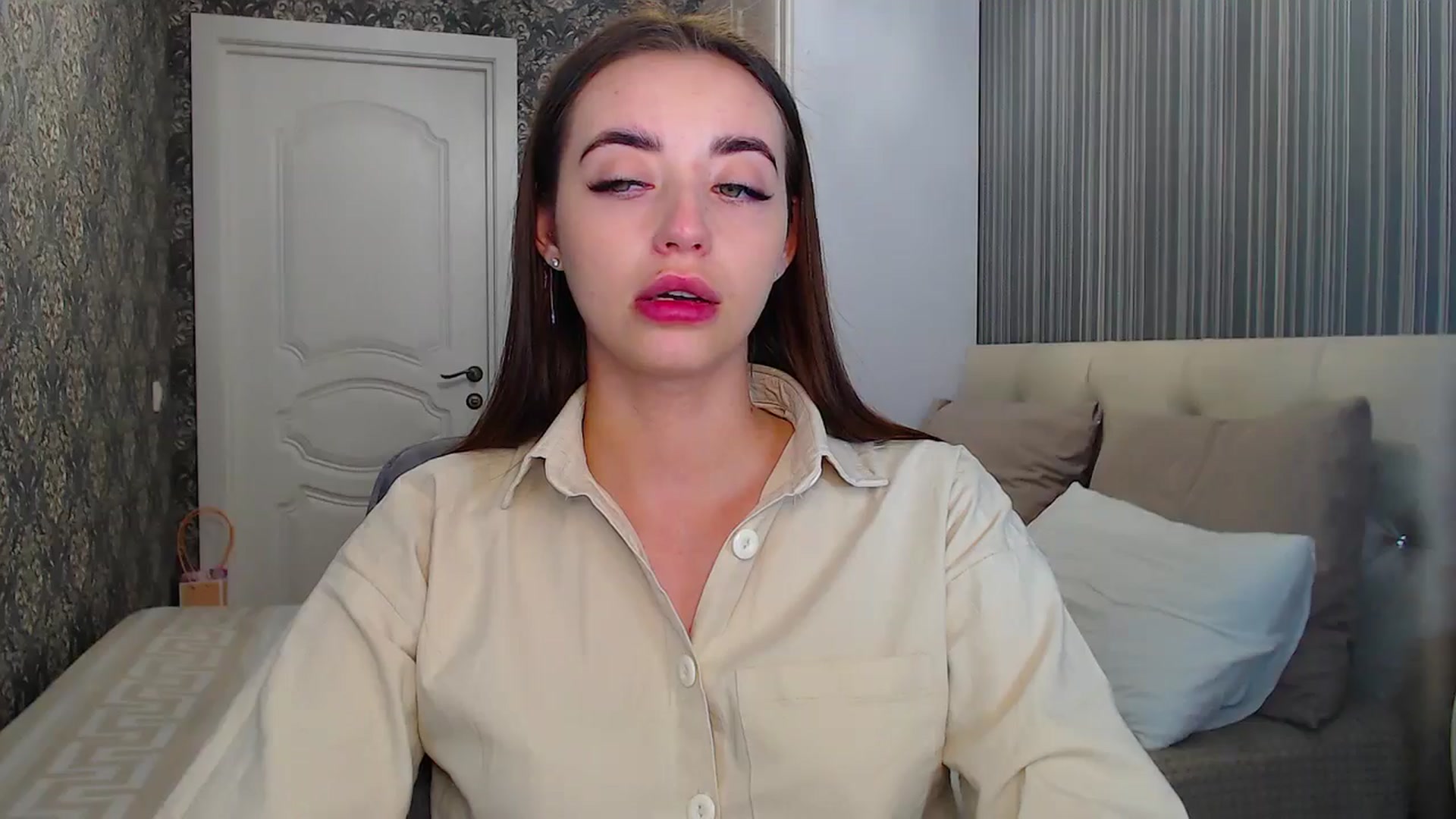 Gallery image thumbnail from EmeraldLilyyy's myfreecams stream on, 07/11/2024, 08:43 image 3 of 20