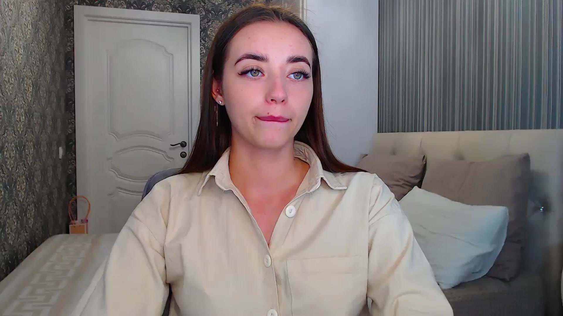 Gallery image thumbnail from EmeraldLilyyy's myfreecams stream on, 07/11/2024, 08:43 image 4 of 20