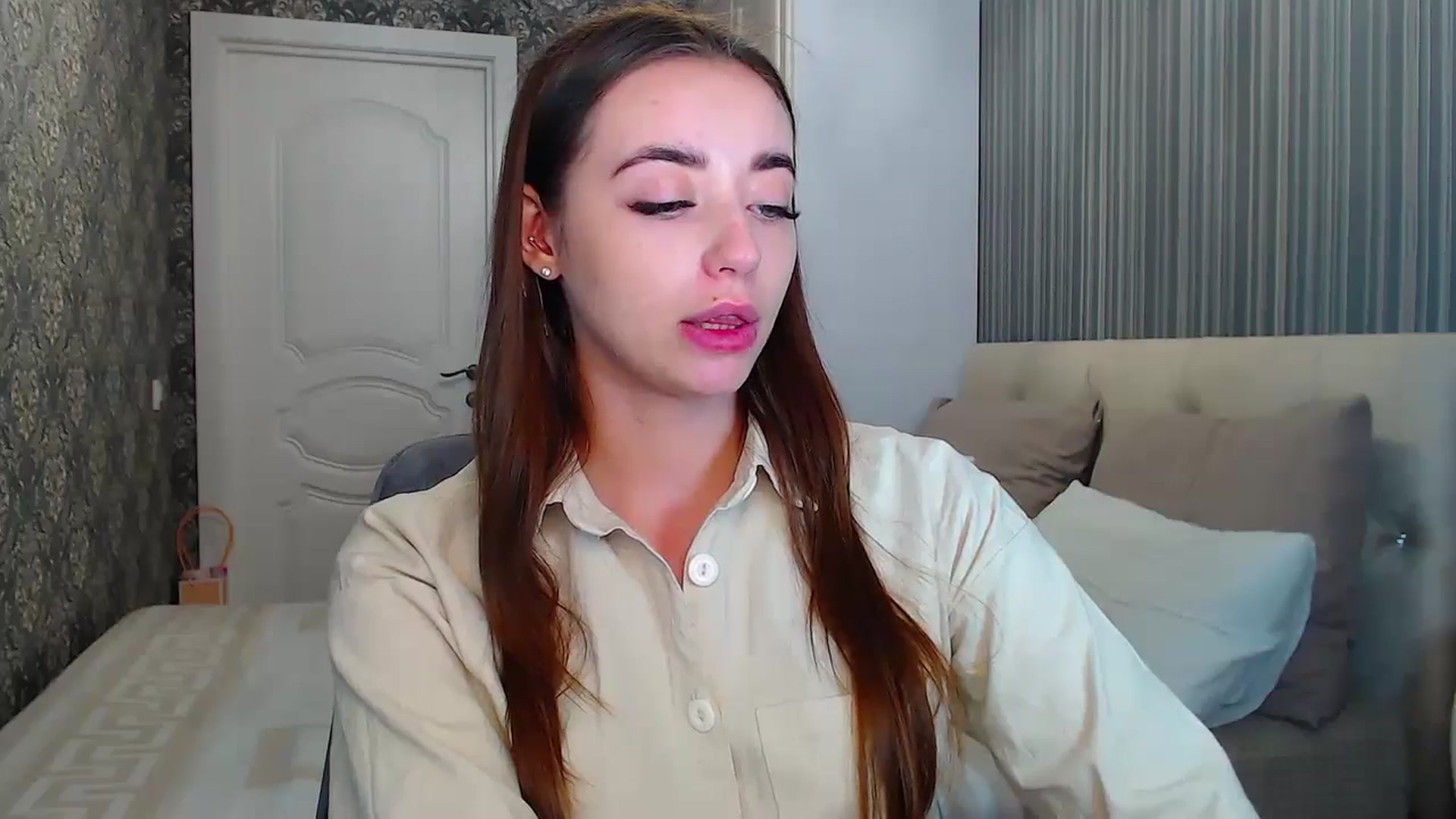 Gallery image thumbnail from EmeraldLilyyy's myfreecams stream on, 07/11/2024, 08:43 image 16 of 20
