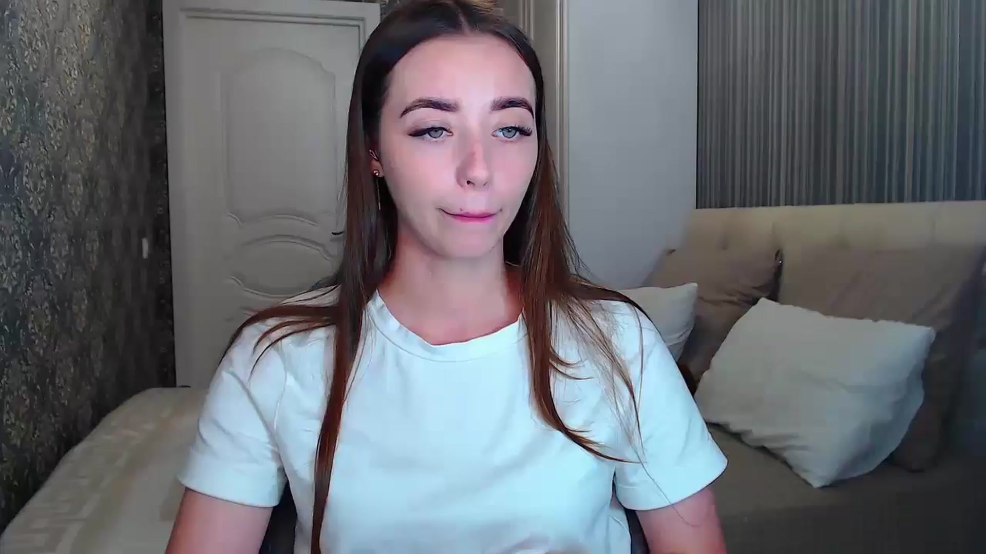 Gallery image thumbnail from EmeraldLilyyy's myfreecams stream on, 07/12/2024, 11:45 image 8 of 20