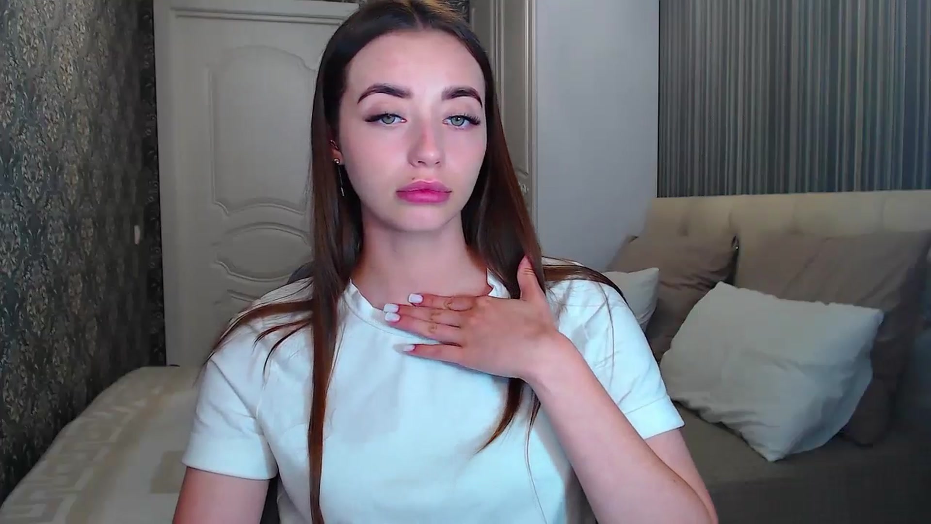 Gallery image thumbnail from EmeraldLilyyy's myfreecams stream on, 07/12/2024, 11:45 image 10 of 20