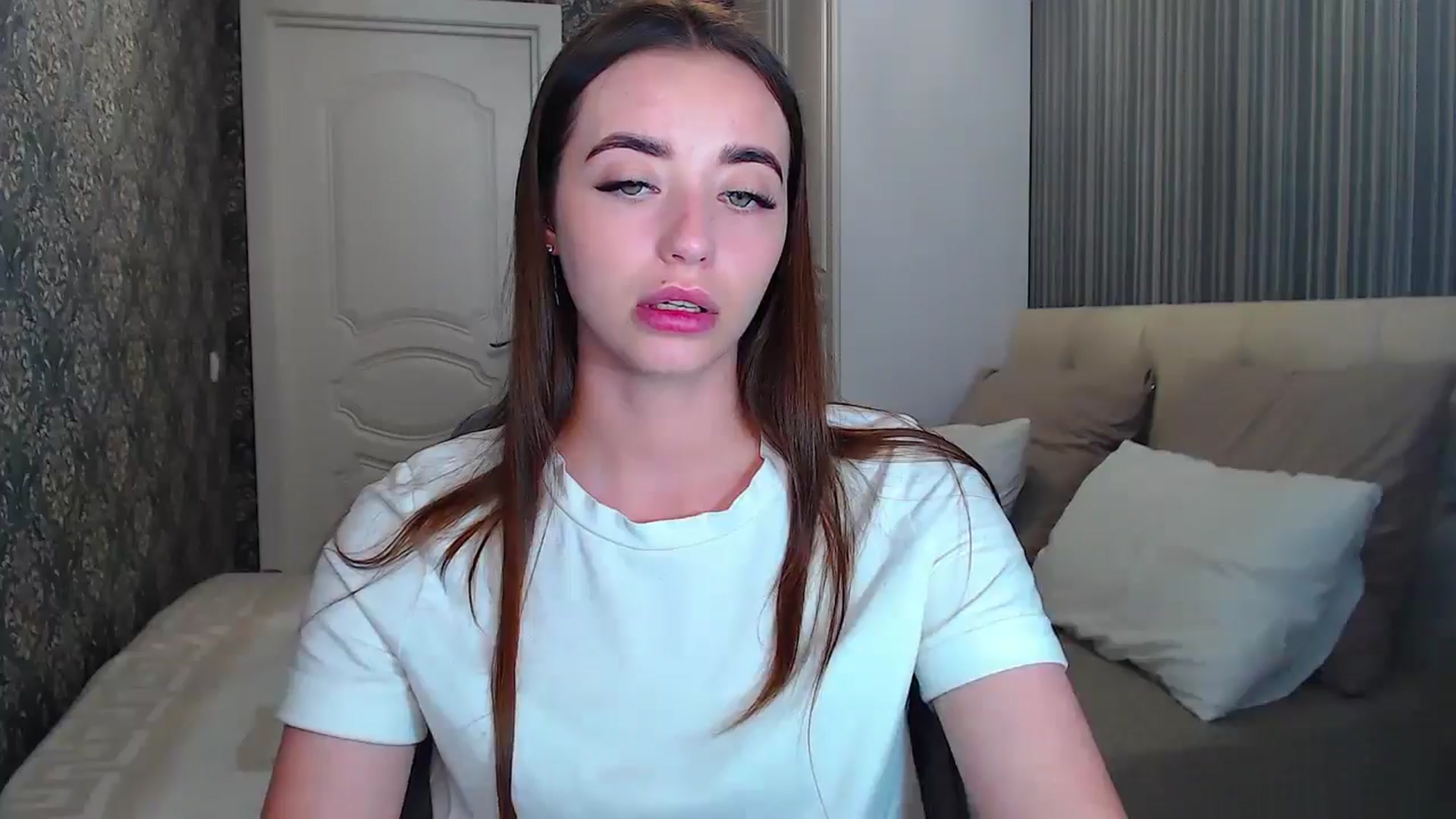 Gallery image thumbnail from EmeraldLilyyy's myfreecams stream on, 07/12/2024, 11:45 image 12 of 20