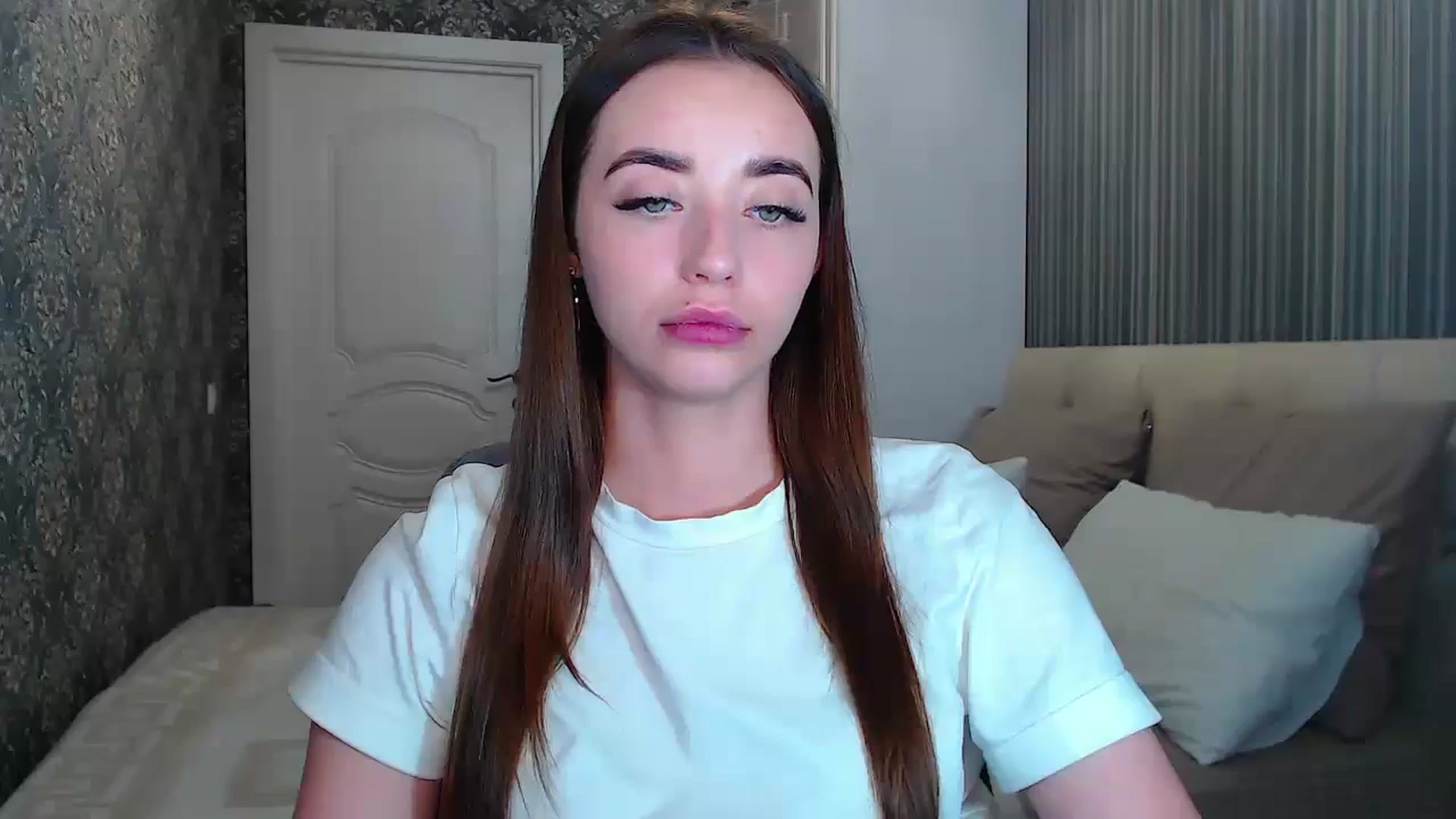 Gallery image thumbnail from EmeraldLilyyy's myfreecams stream on, 07/12/2024, 12:13 image 11 of 20
