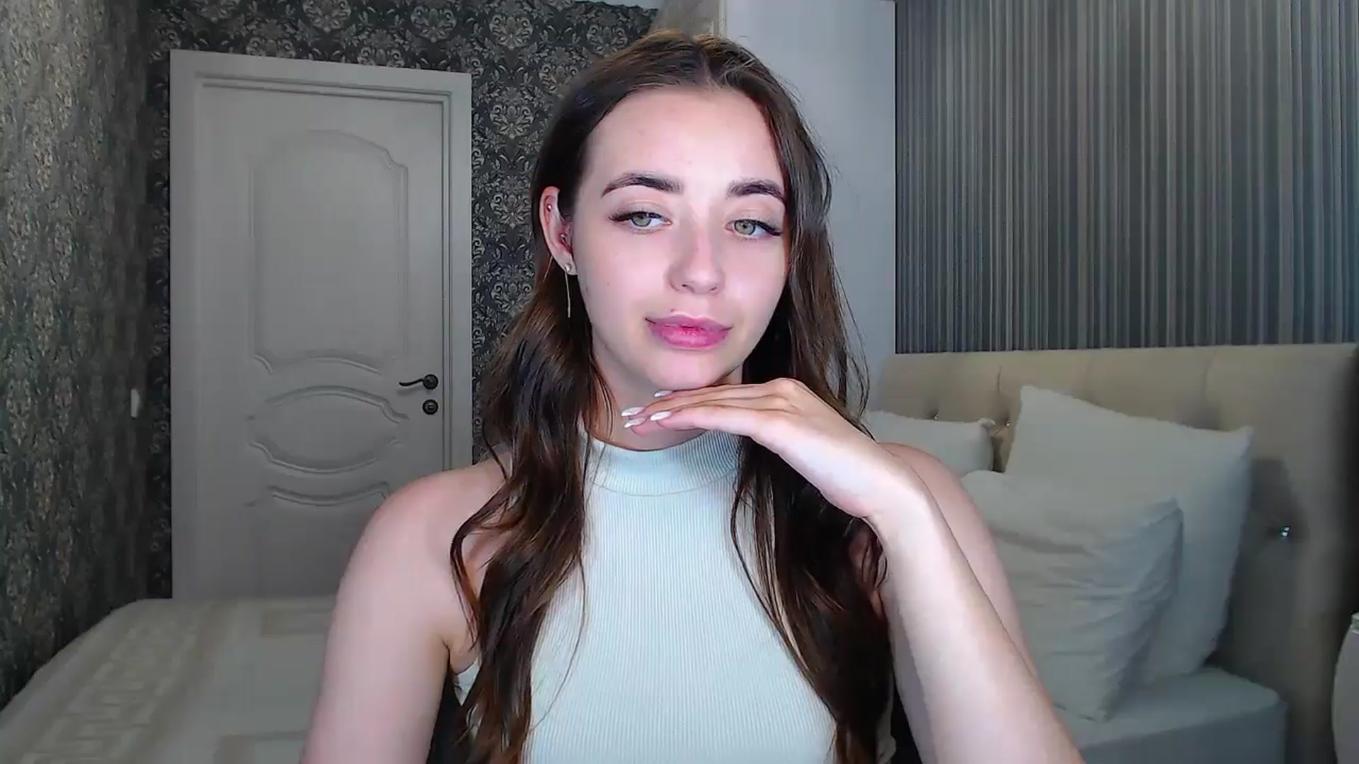 Gallery image thumbnail from EmeraldLilyyy's myfreecams stream on, 07/19/2024, 16:14 image 16 of 20