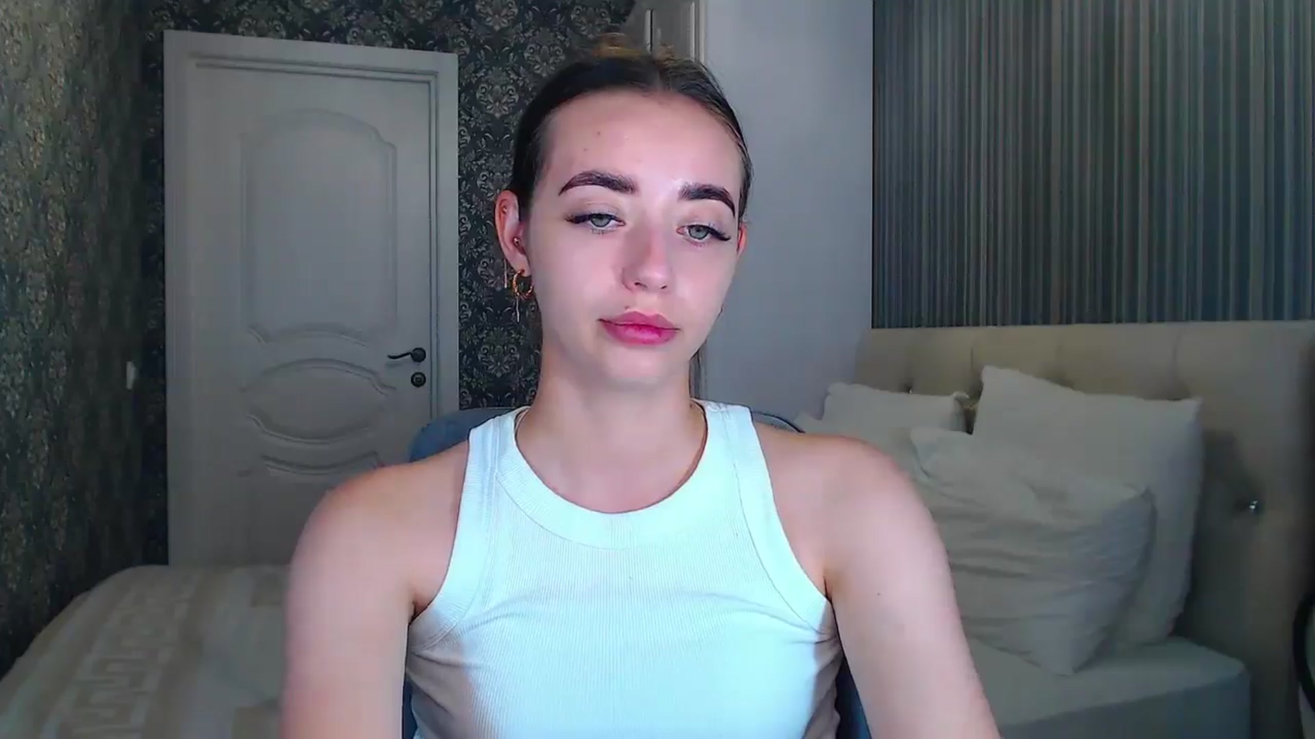 Gallery image thumbnail from EmeraldLilyyy's myfreecams stream on, 07/22/2024, 11:13 image 7 of 20