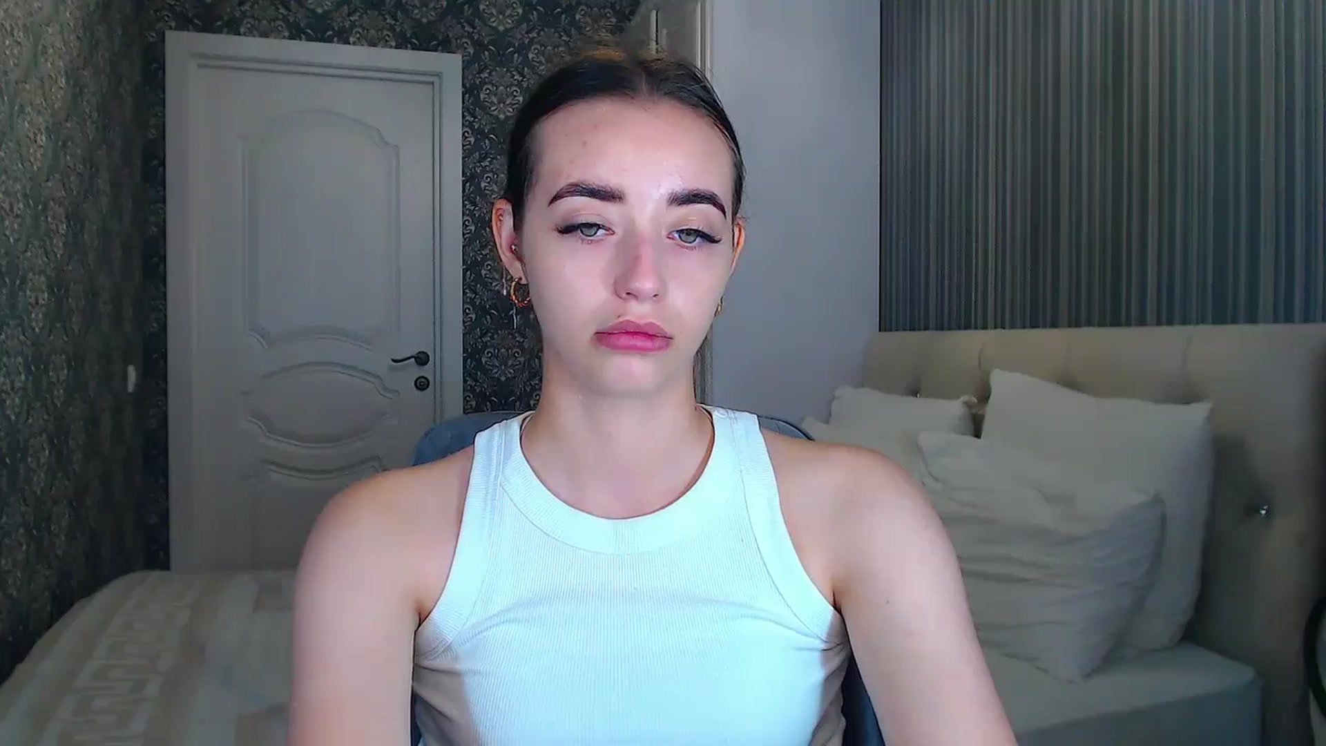 Gallery image thumbnail from EmeraldLilyyy's myfreecams stream on, 07/22/2024, 11:13 image 9 of 20