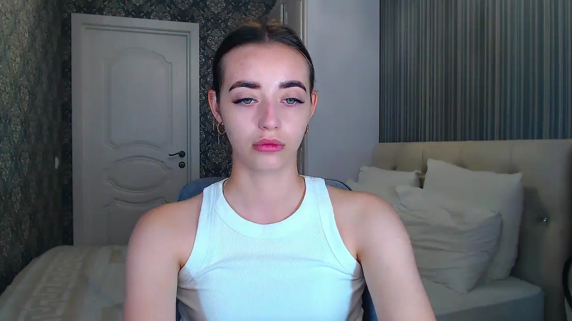 Gallery image thumbnail from EmeraldLilyyy's myfreecams stream on, 07/22/2024, 11:13 image 15 of 20