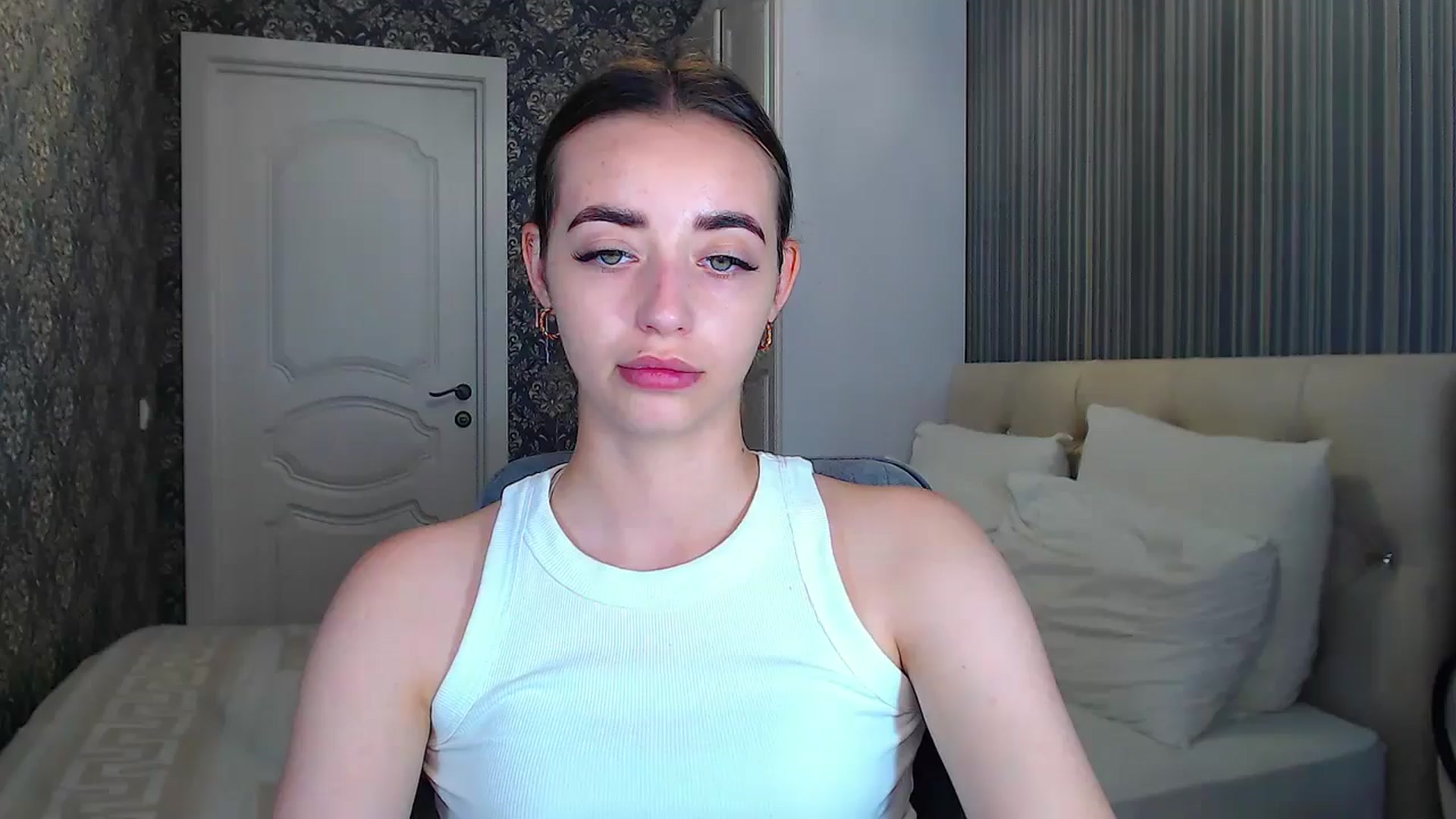 Gallery image thumbnail from EmeraldLilyyy's myfreecams stream on, 07/22/2024, 11:47 image 20 of 20
