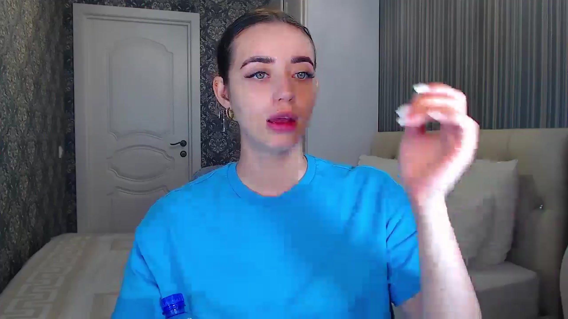 Gallery image thumbnail from EmeraldLilyyy's myfreecams stream on, 07/23/2024, 11:01 image 11 of 20