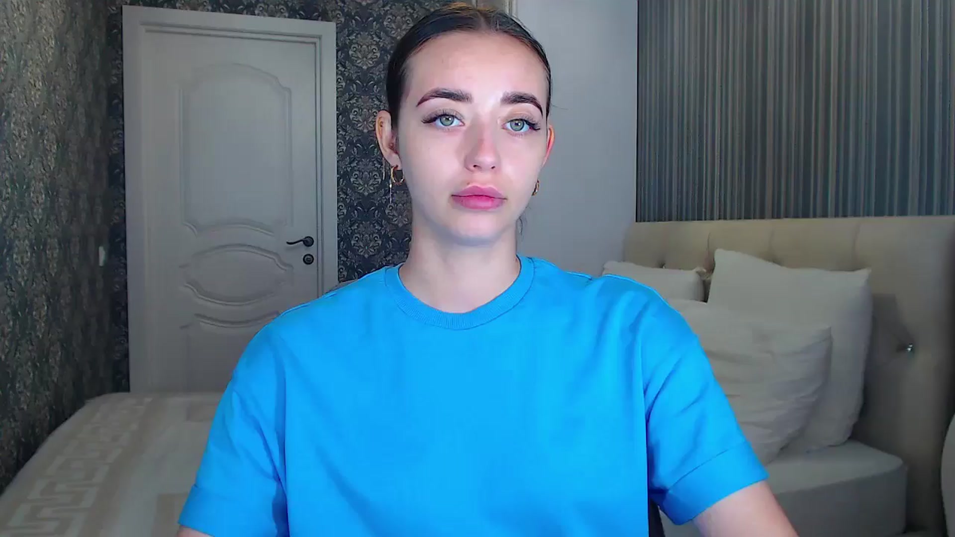 Gallery image thumbnail from EmeraldLilyyy's myfreecams stream on, 07/23/2024, 11:01 image 1 of 20