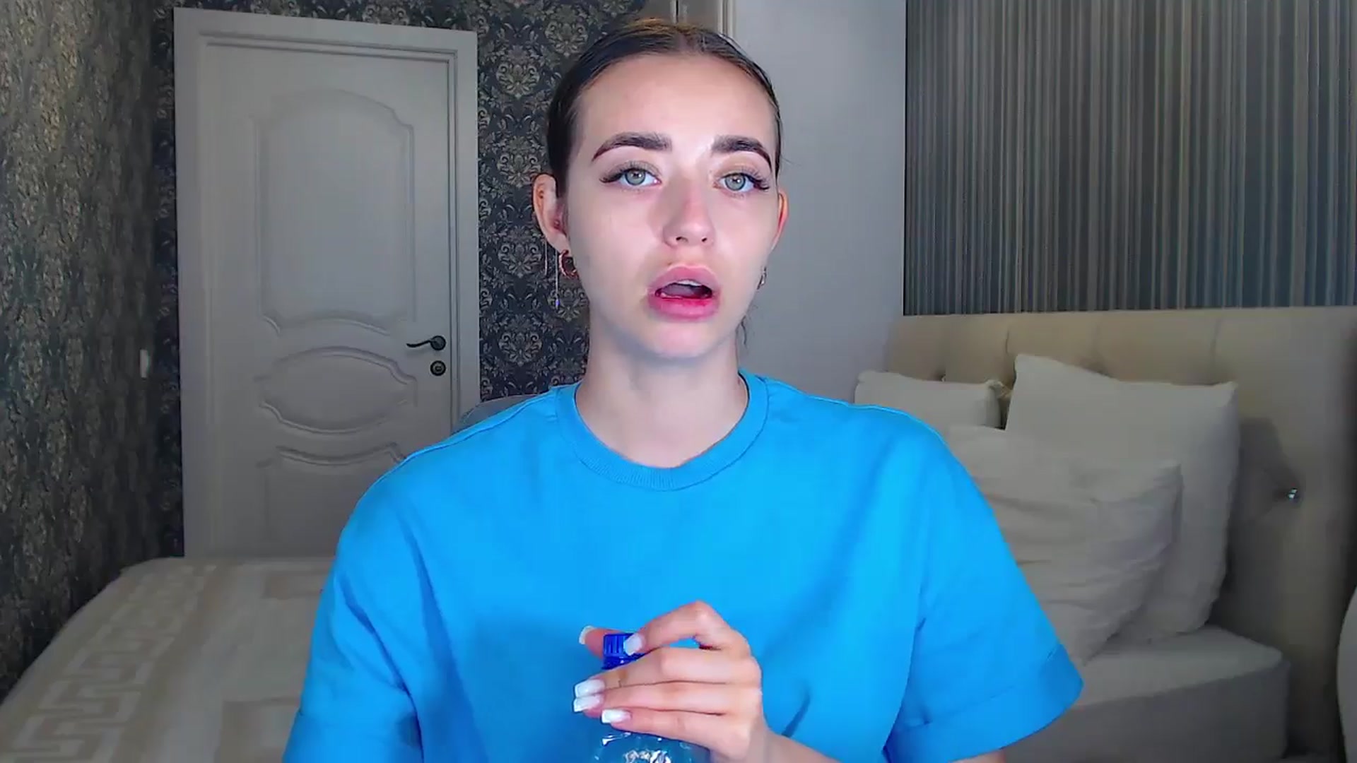 Gallery image thumbnail from EmeraldLilyyy's myfreecams stream on, 07/23/2024, 11:01 image 5 of 20