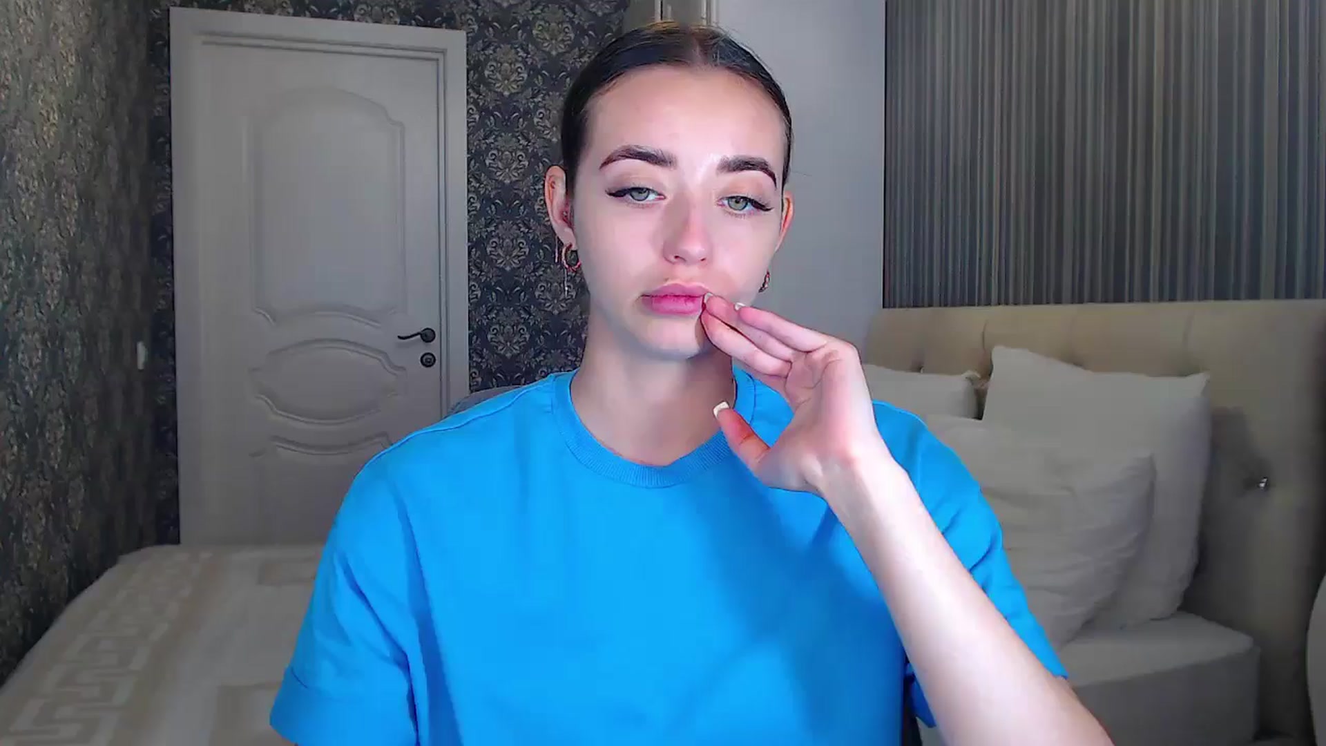 Gallery image thumbnail from EmeraldLilyyy's myfreecams stream on, 07/23/2024, 11:01 image 18 of 20