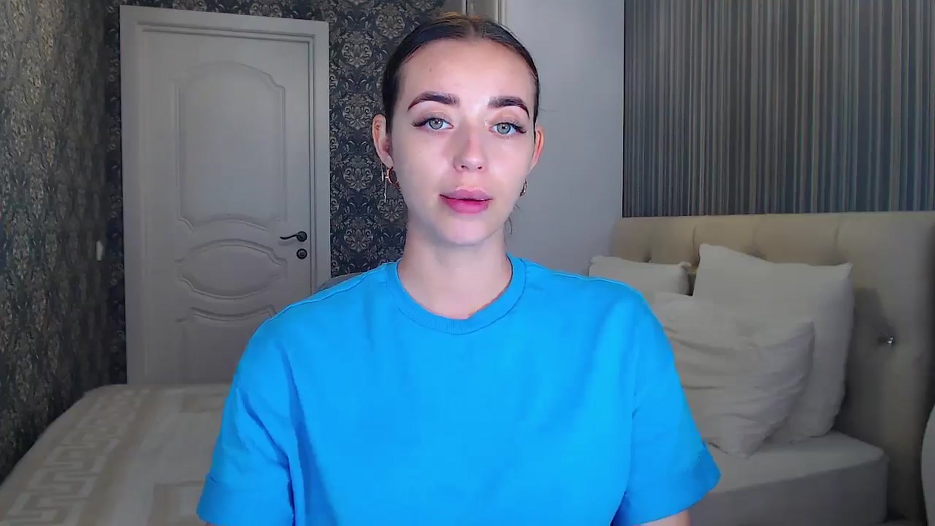 Gallery image thumbnail from EmeraldLilyyy's myfreecams stream on, 07/23/2024, 11:01 image 16 of 20