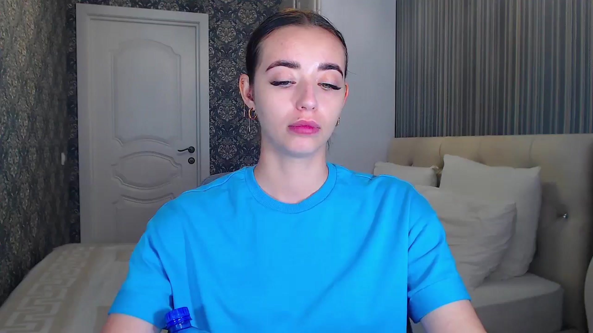 Gallery image thumbnail from EmeraldLilyyy's myfreecams stream on, 07/23/2024, 11:01 image 13 of 20