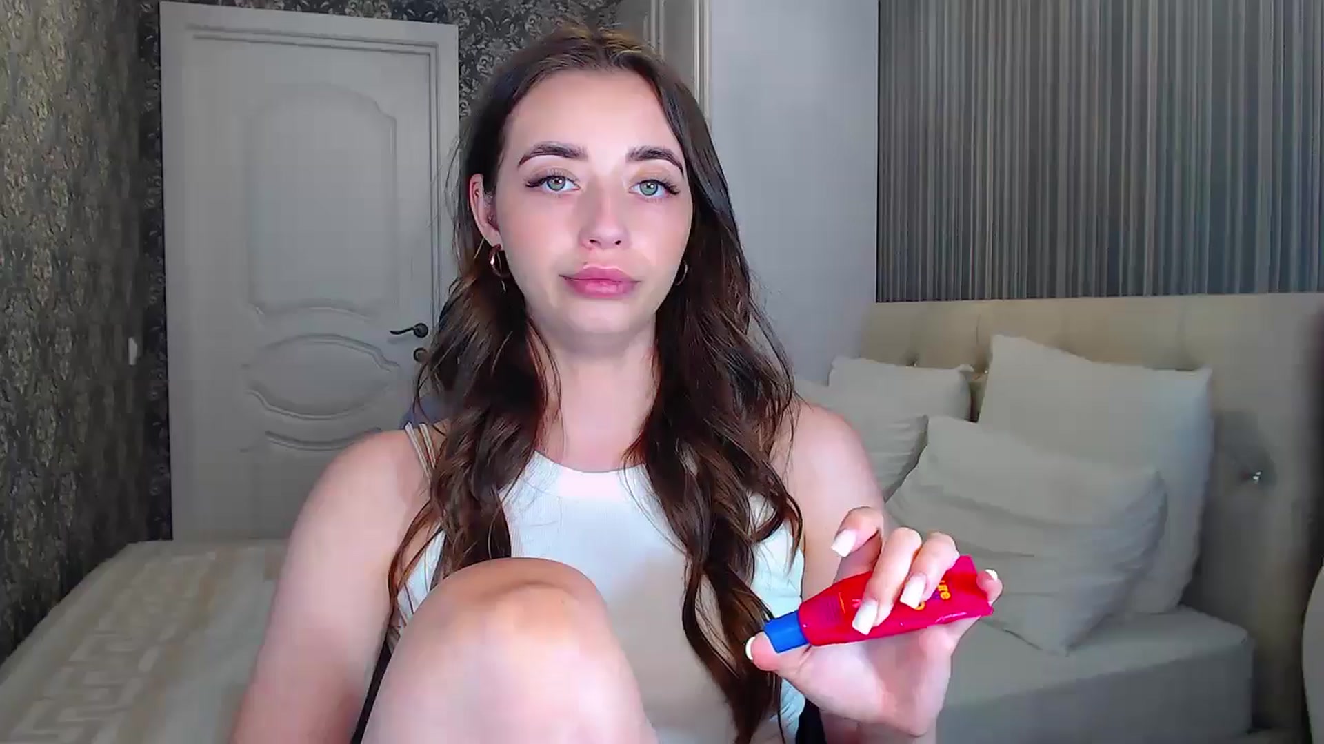 Gallery image thumbnail from EmeraldLilyyy's myfreecams stream on, 07/24/2024, 11:36 image 5 of 20