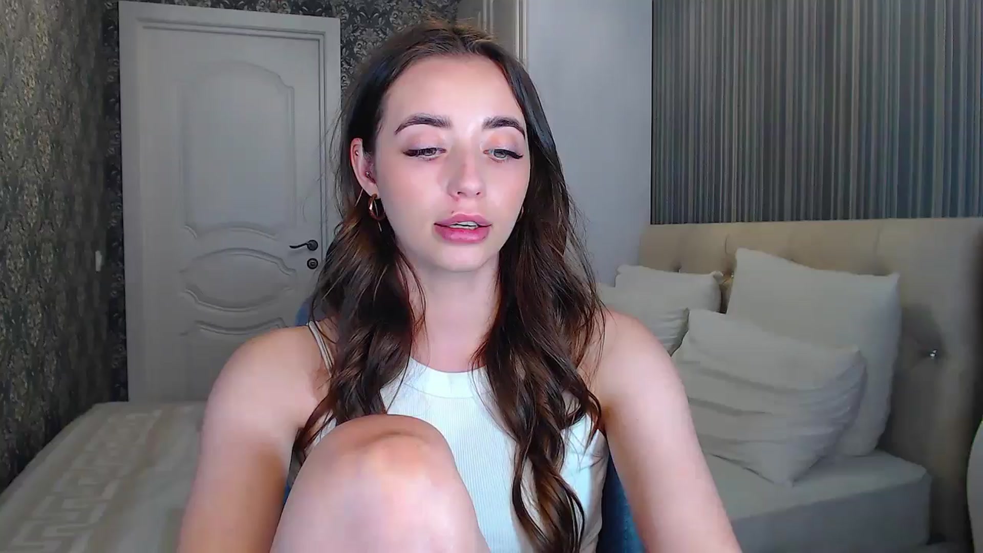 Gallery image thumbnail from EmeraldLilyyy's myfreecams stream on, 07/24/2024, 11:36 image 1 of 20