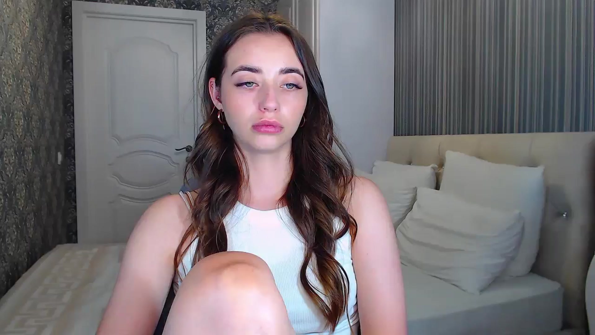 Gallery image thumbnail from EmeraldLilyyy's myfreecams stream on, 07/24/2024, 11:36 image 8 of 20