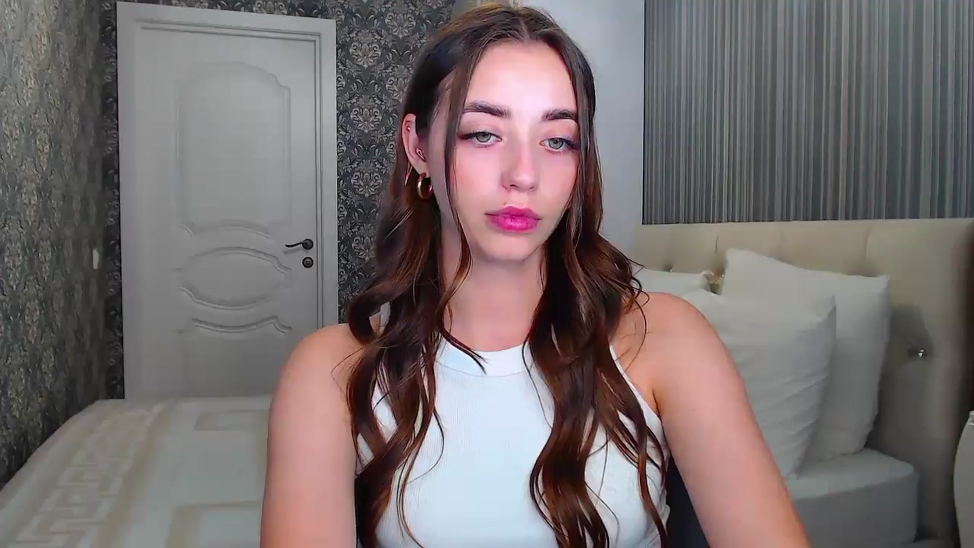 Gallery image thumbnail from EmeraldLilyyy's myfreecams stream on, 07/24/2024, 14:19 image 18 of 20