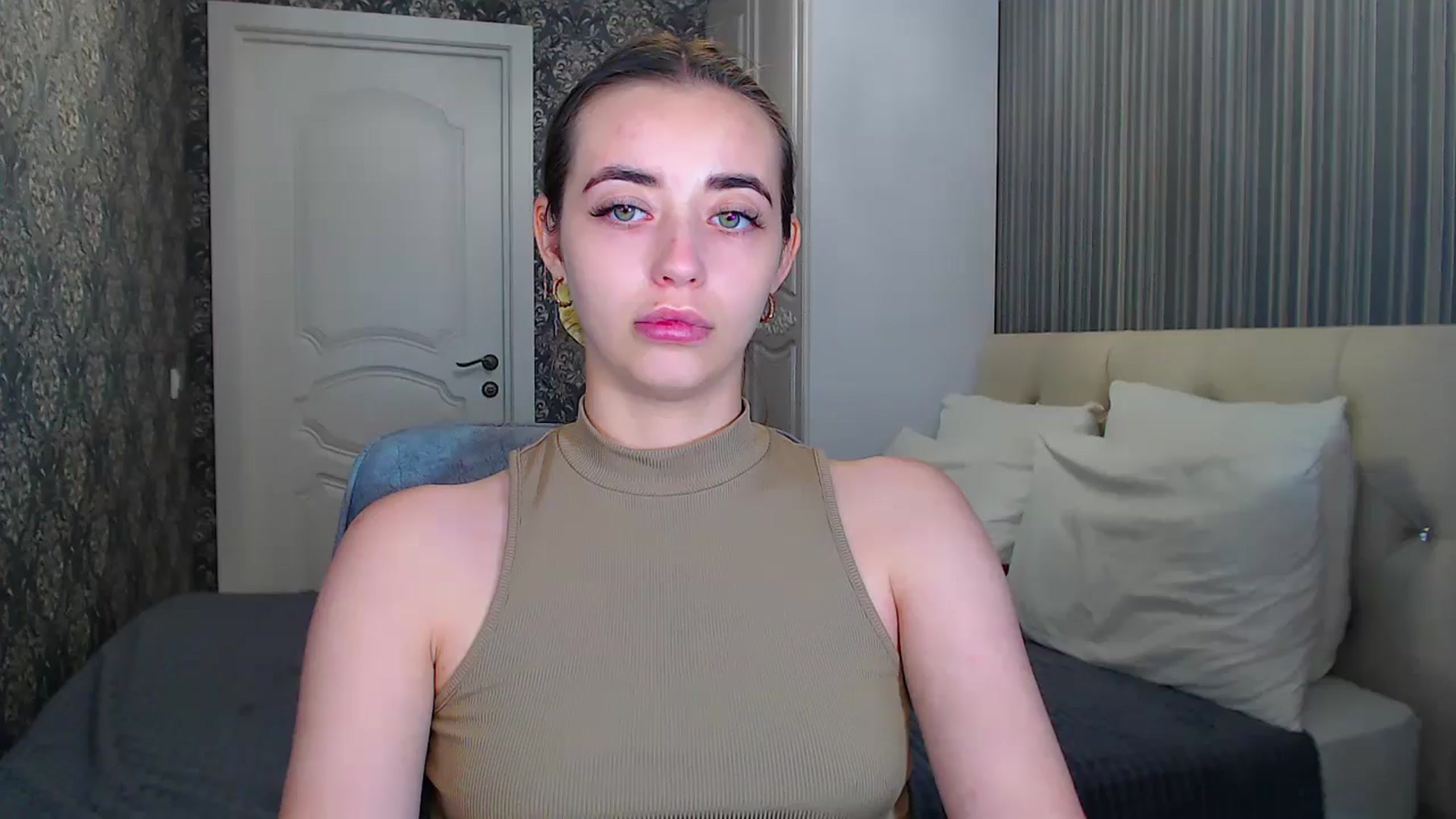 Gallery image thumbnail from EmeraldLilyyy's myfreecams stream on, 07/29/2024, 11:56 image 1 of 20