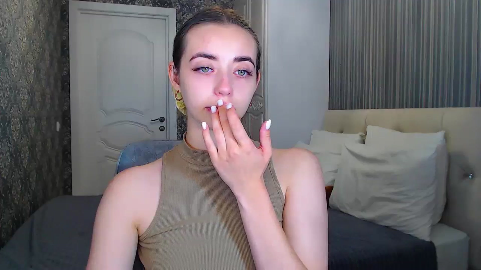 Gallery image thumbnail from EmeraldLilyyy's myfreecams stream on, 07/29/2024, 11:56 image 20 of 20