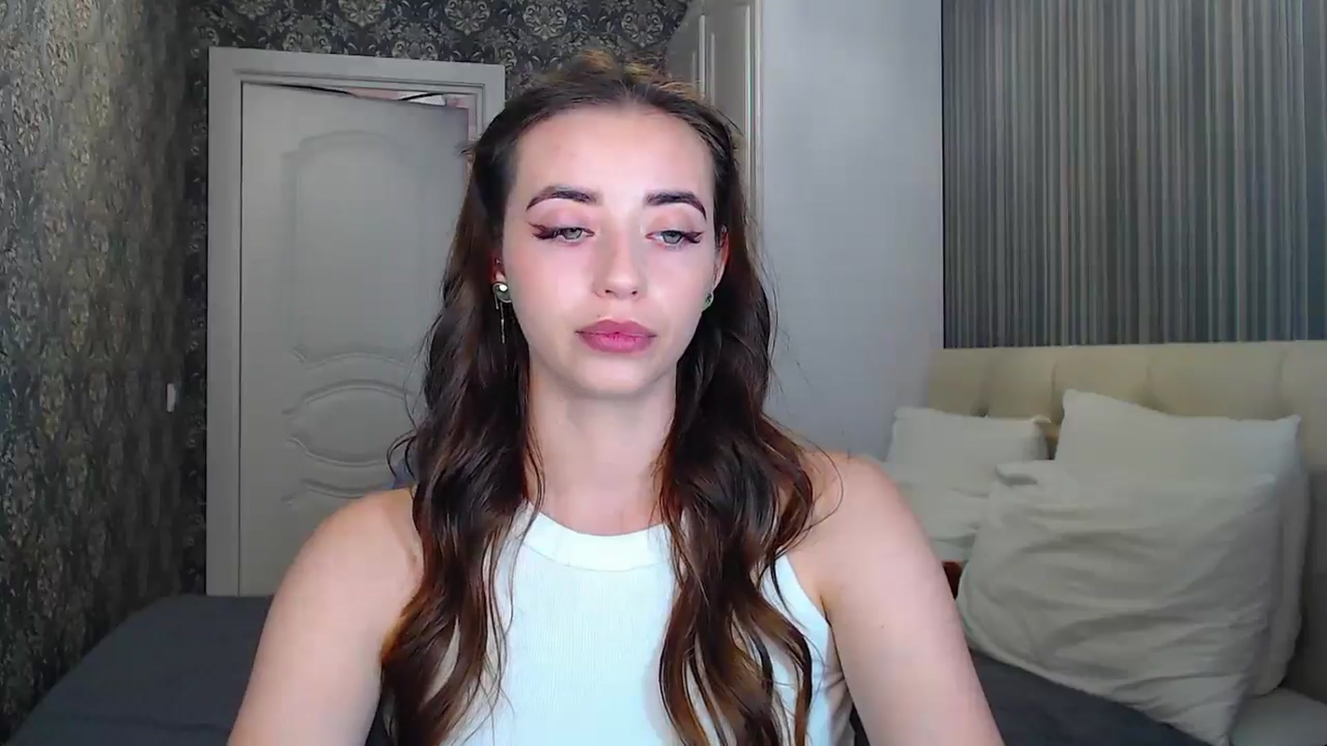 Gallery image thumbnail from EmeraldLilyyy's myfreecams stream on, 07/30/2024, 11:32 image 19 of 20
