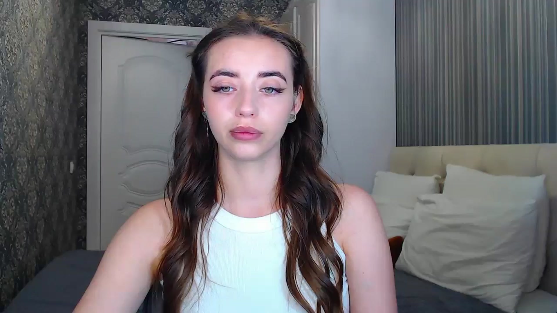 Gallery image thumbnail from EmeraldLilyyy's myfreecams stream on, 07/30/2024, 11:32 image 8 of 20
