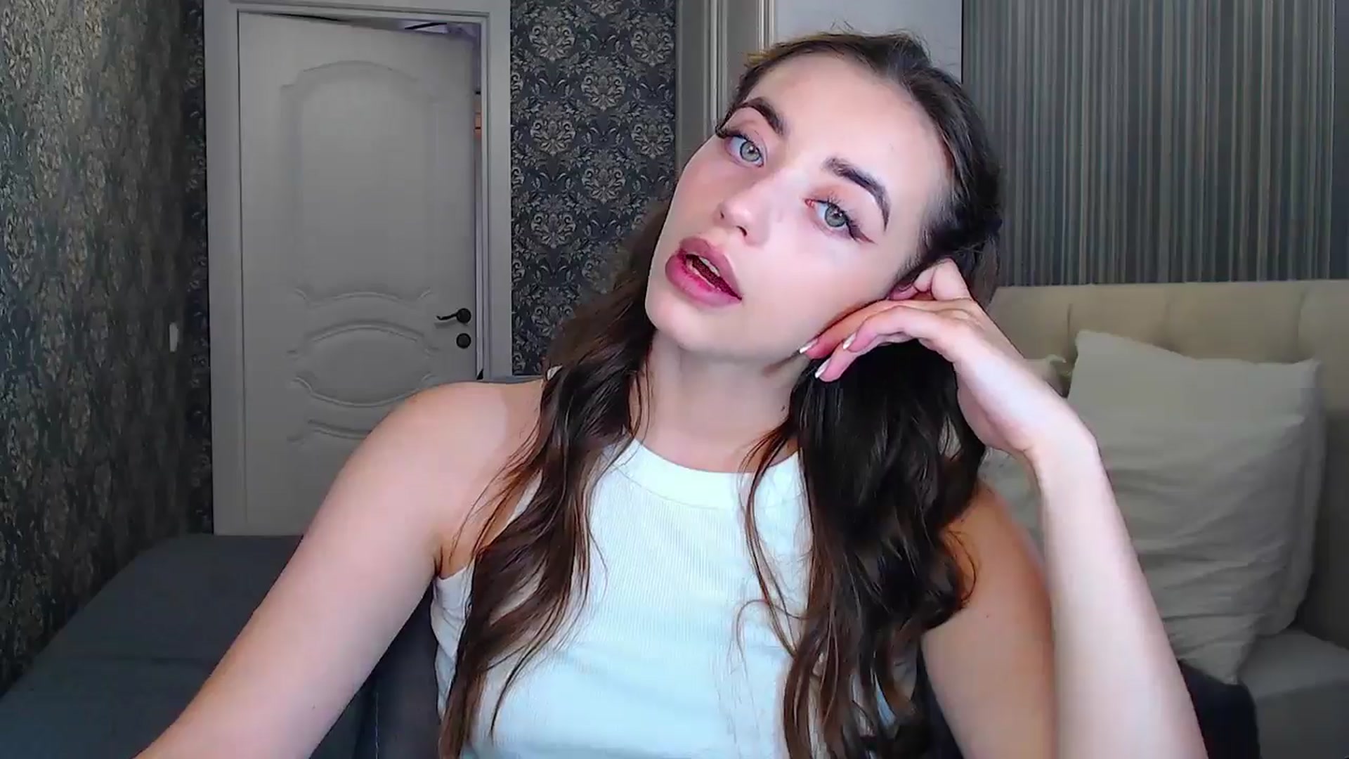 Gallery image thumbnail from EmeraldLilyyy's myfreecams stream on, 07/30/2024, 11:32 image 2 of 20
