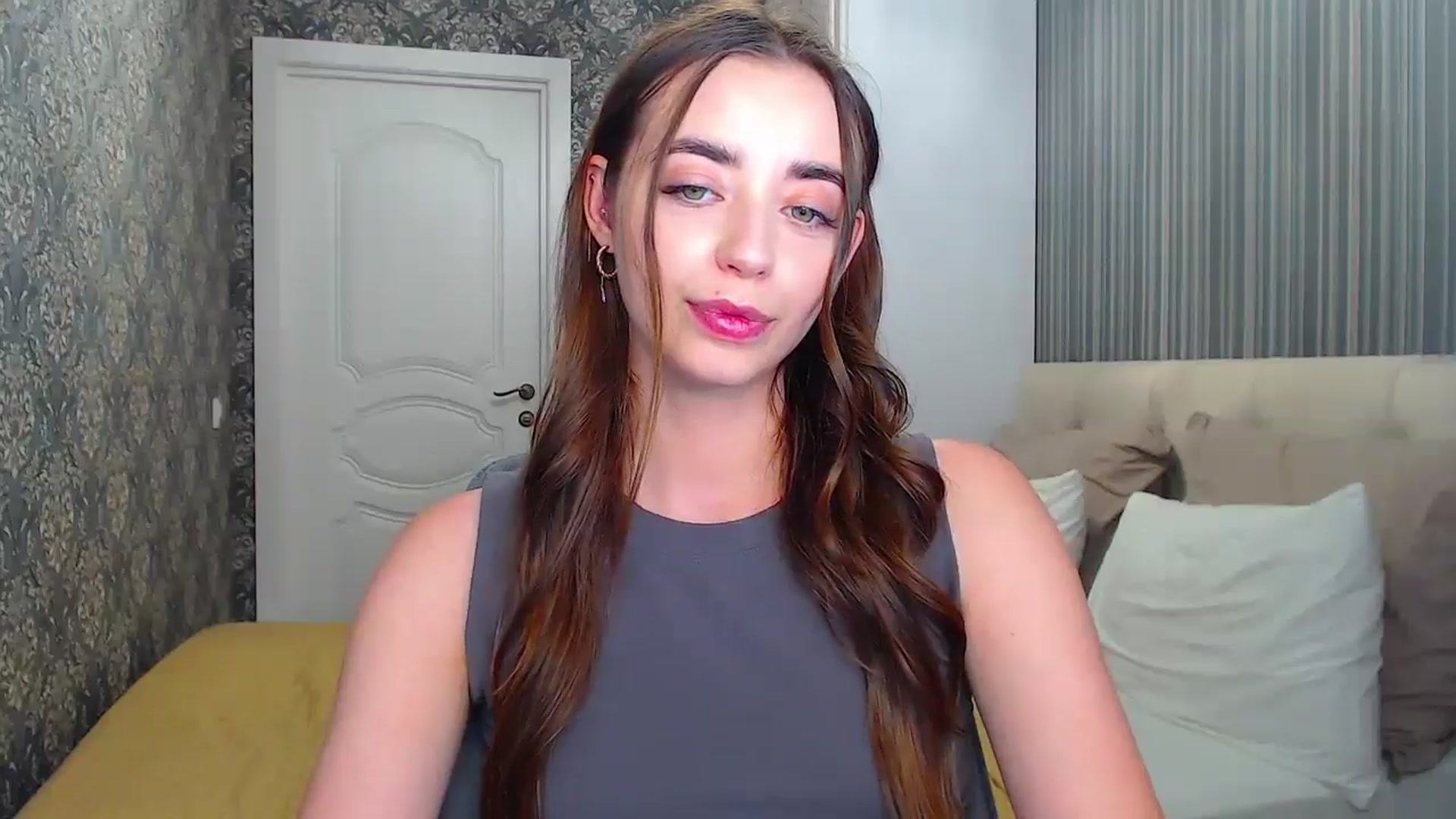 Gallery image thumbnail from EmeraldLilyyy's myfreecams stream on, 08/06/2024, 10:44 image 16 of 20
