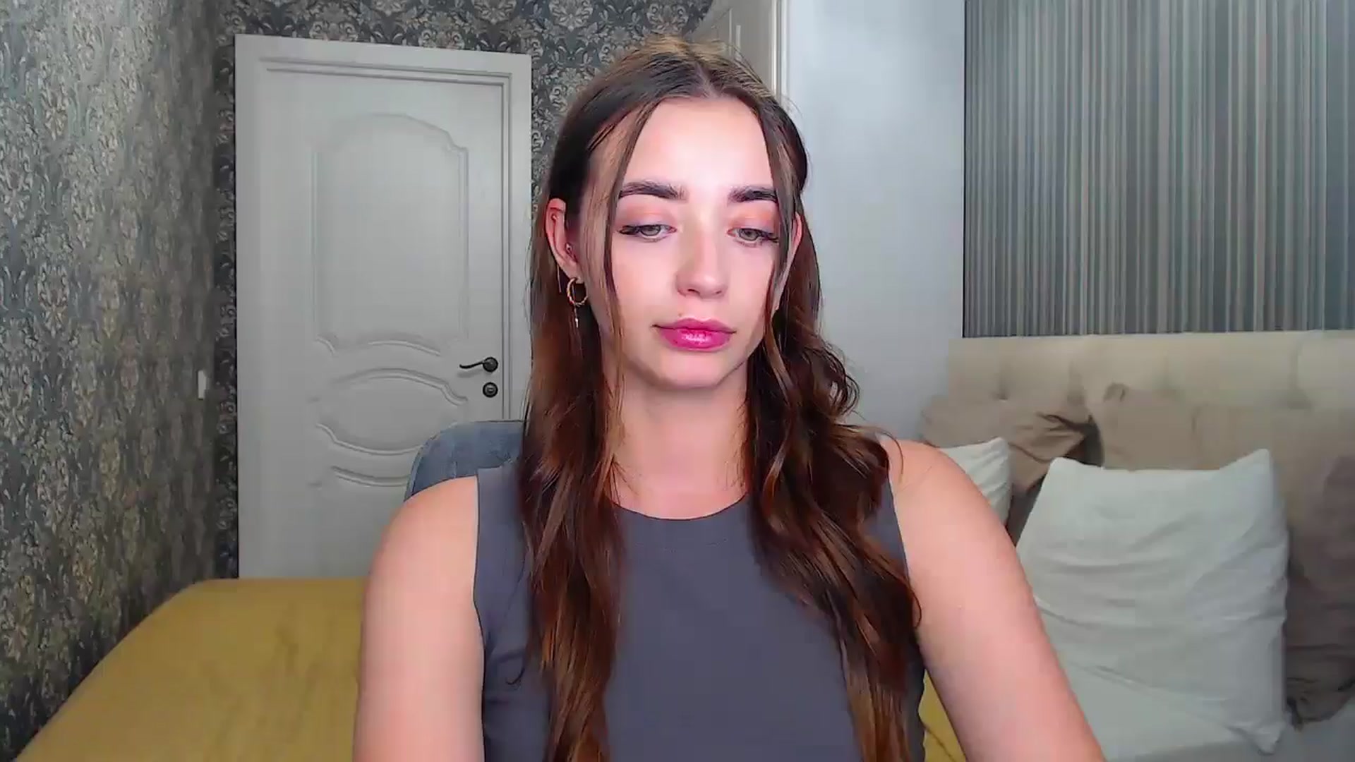 Gallery image thumbnail from EmeraldLilyyy's myfreecams stream on, 08/06/2024, 10:44 image 12 of 20