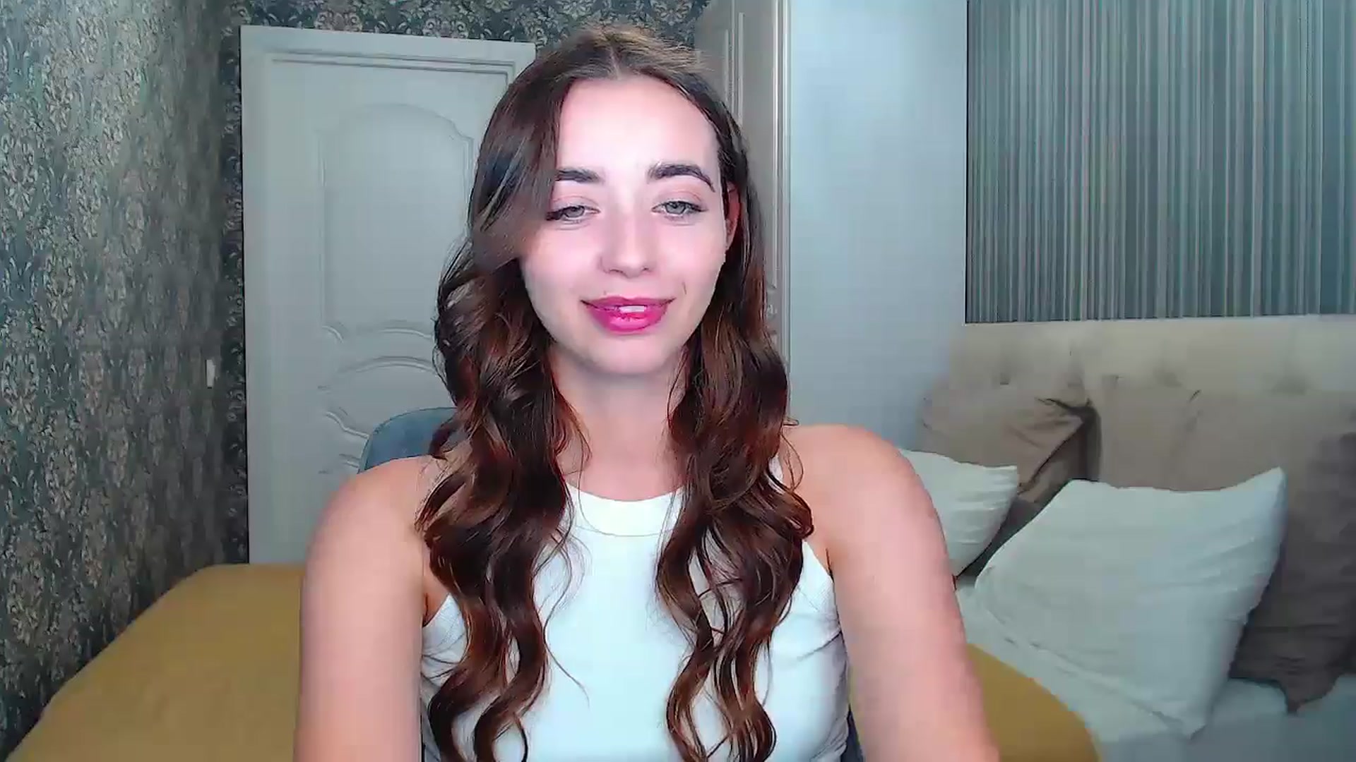 Gallery image thumbnail from EmeraldLilyyy's myfreecams stream on, 08/07/2024, 09:33 image 12 of 20