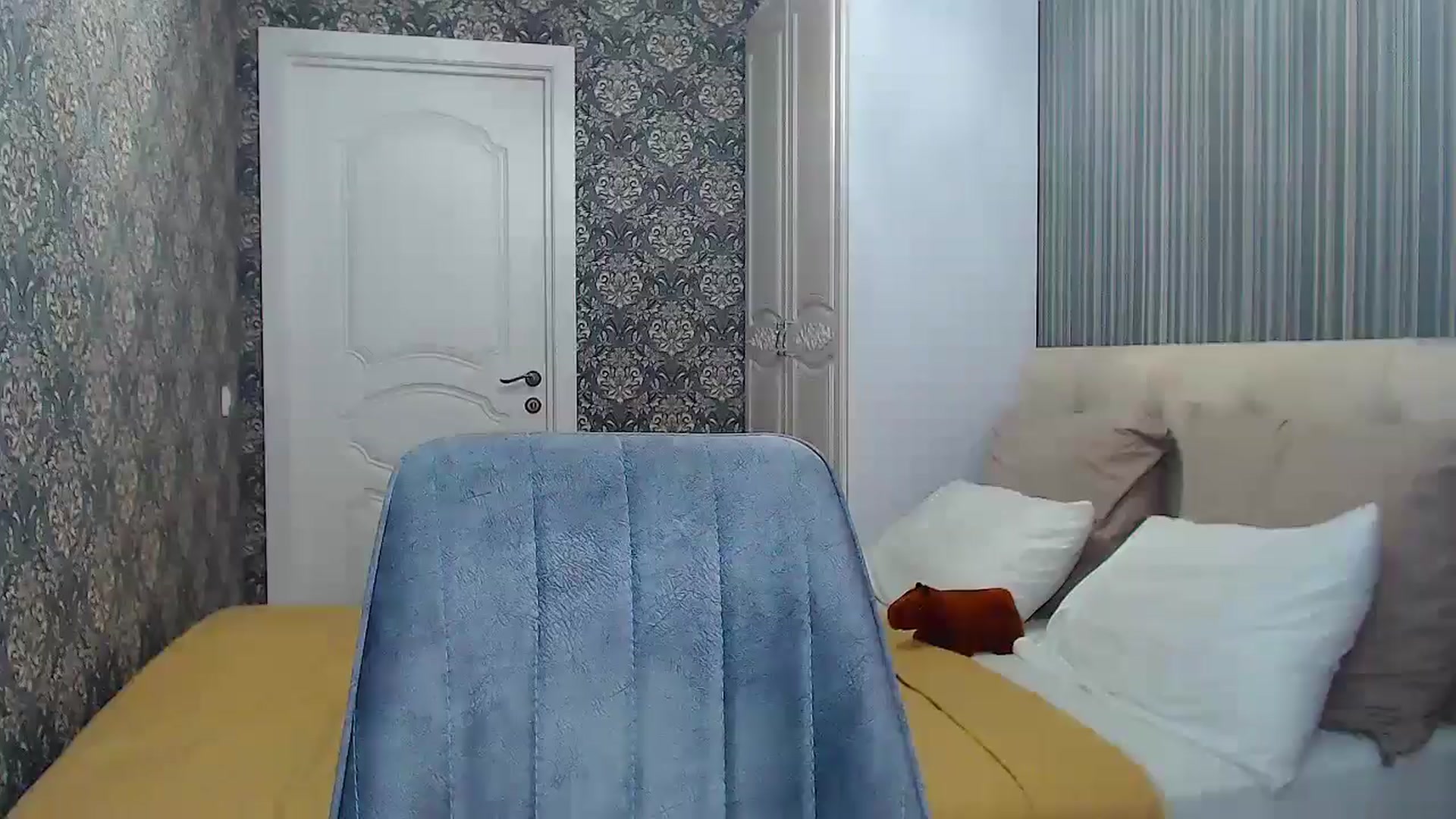 Gallery image thumbnail from EmeraldLilyyy's myfreecams stream on, 08/07/2024, 09:33 image 15 of 20