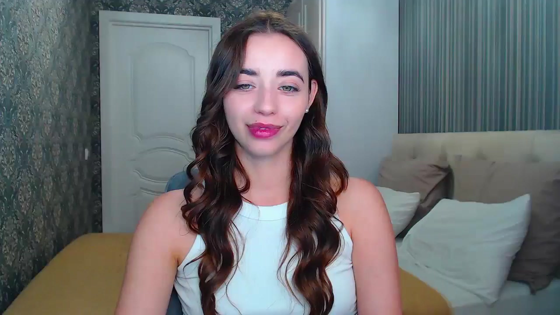 Gallery image thumbnail from EmeraldLilyyy's myfreecams stream on, 08/07/2024, 09:33 image 2 of 20