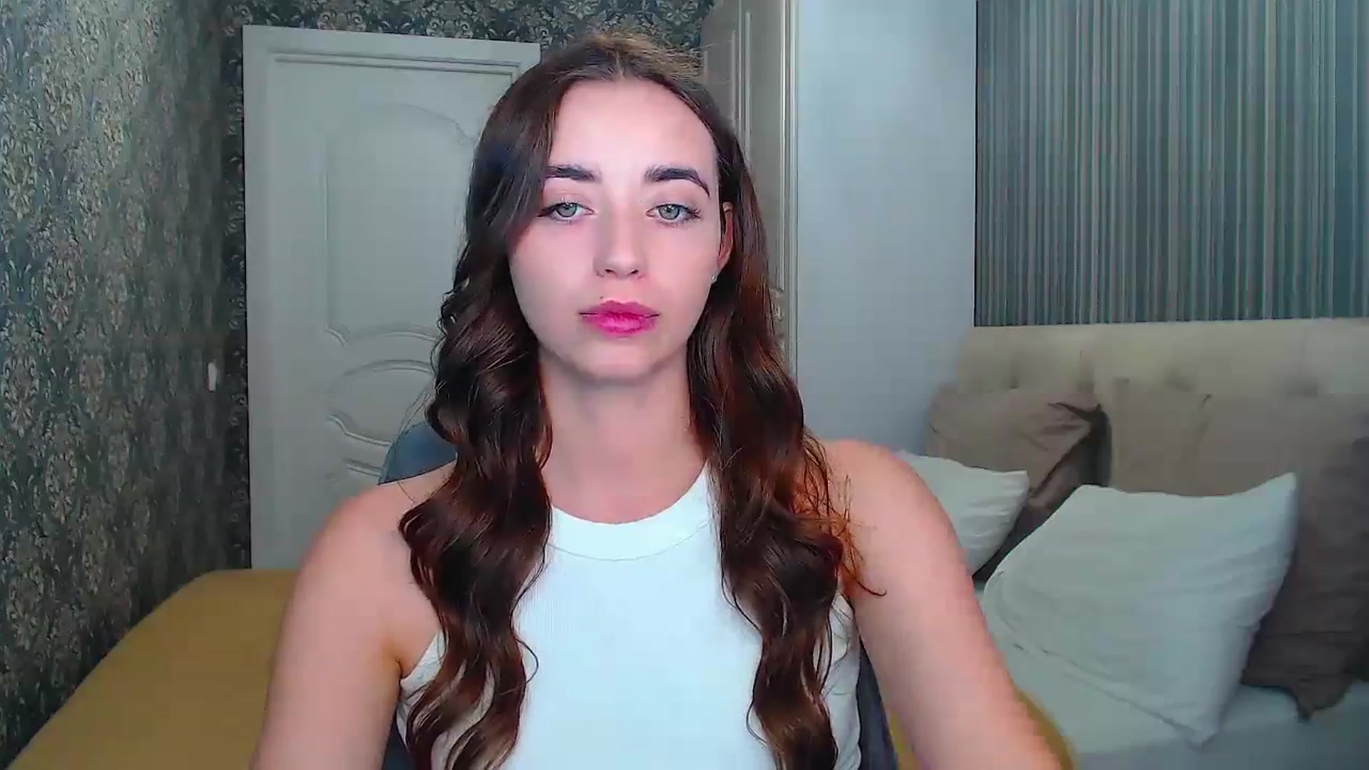 Gallery image thumbnail from EmeraldLilyyy's myfreecams stream on, 08/07/2024, 09:33 image 19 of 20
