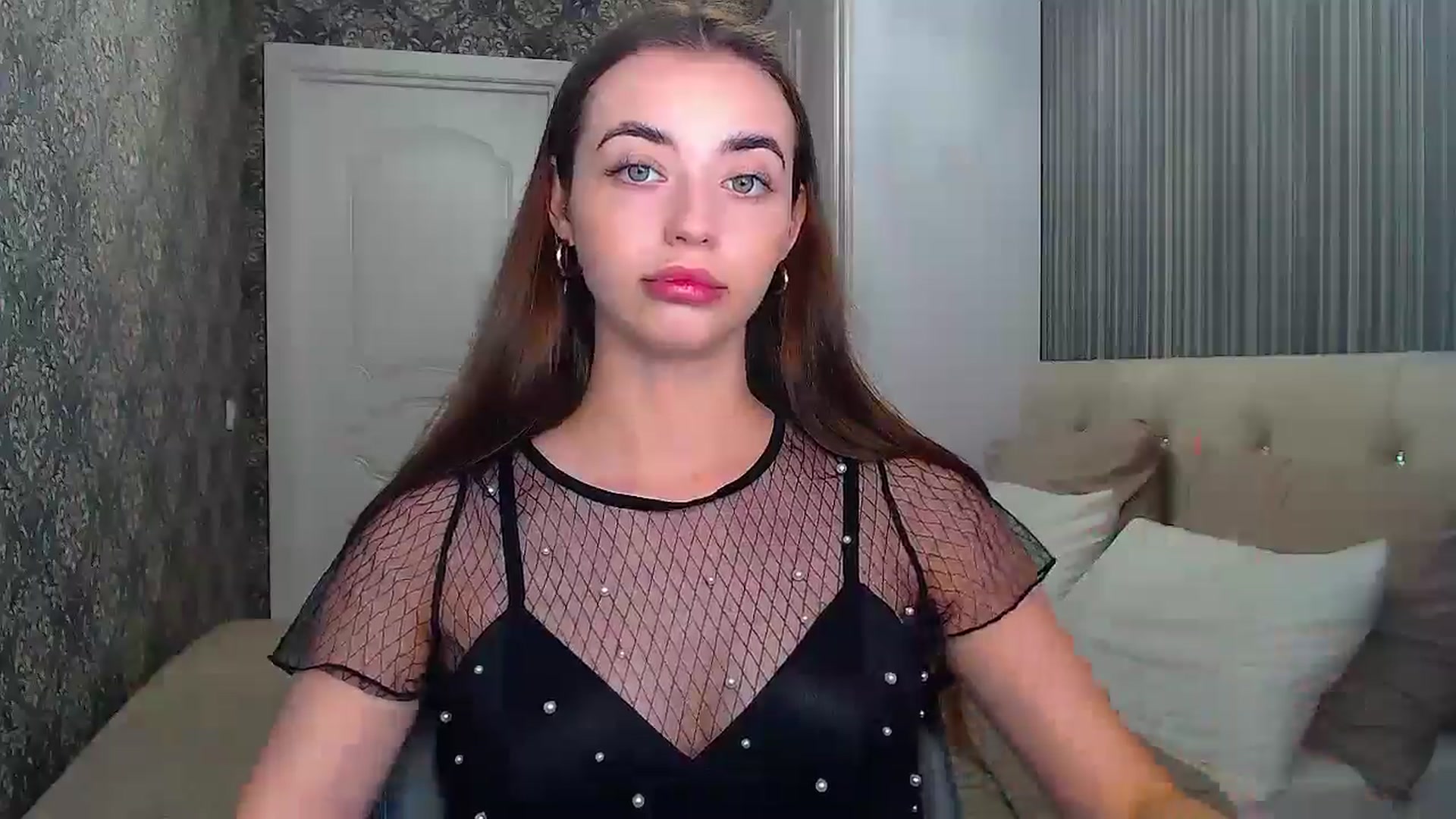 Gallery image thumbnail from EmeraldLilyyy's myfreecams stream on, 08/12/2024, 09:52 image 5 of 20