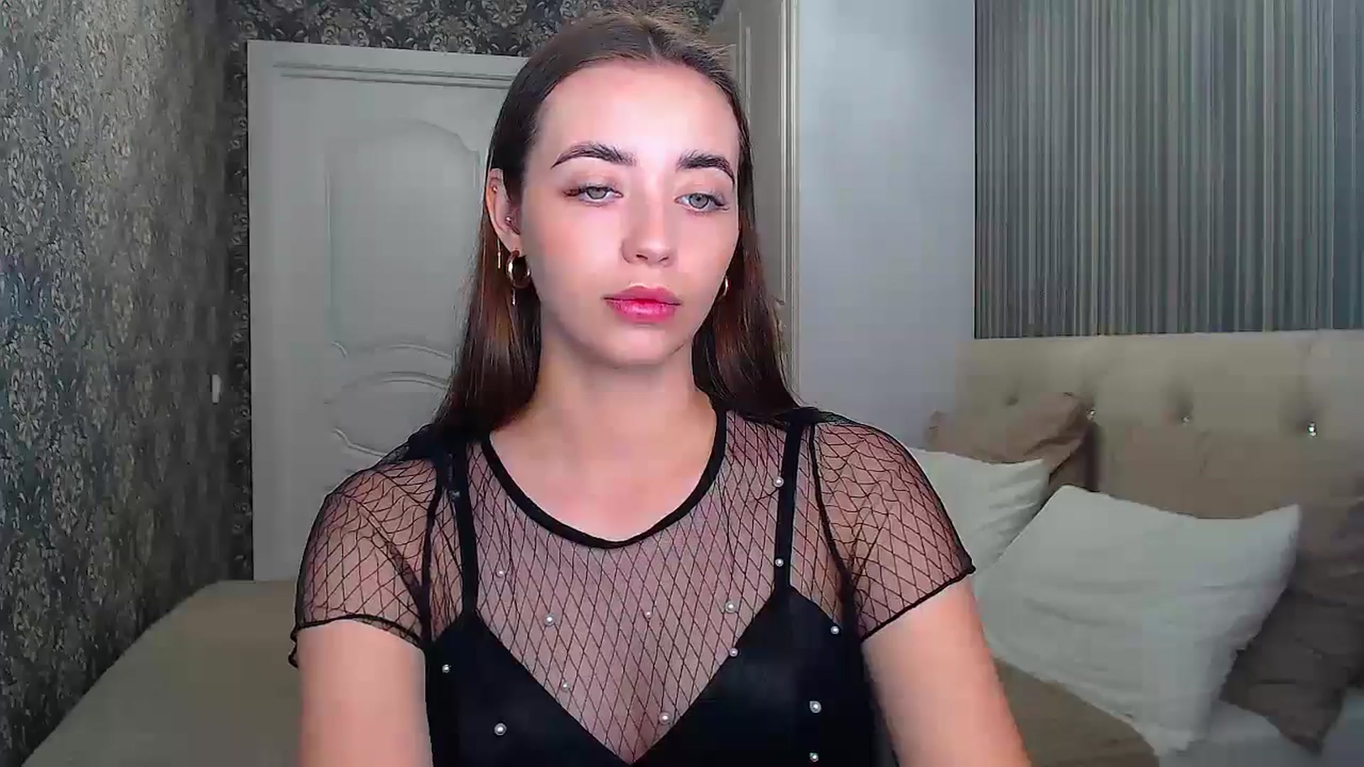 Gallery image thumbnail from EmeraldLilyyy's myfreecams stream on, 08/12/2024, 09:52 image 15 of 20