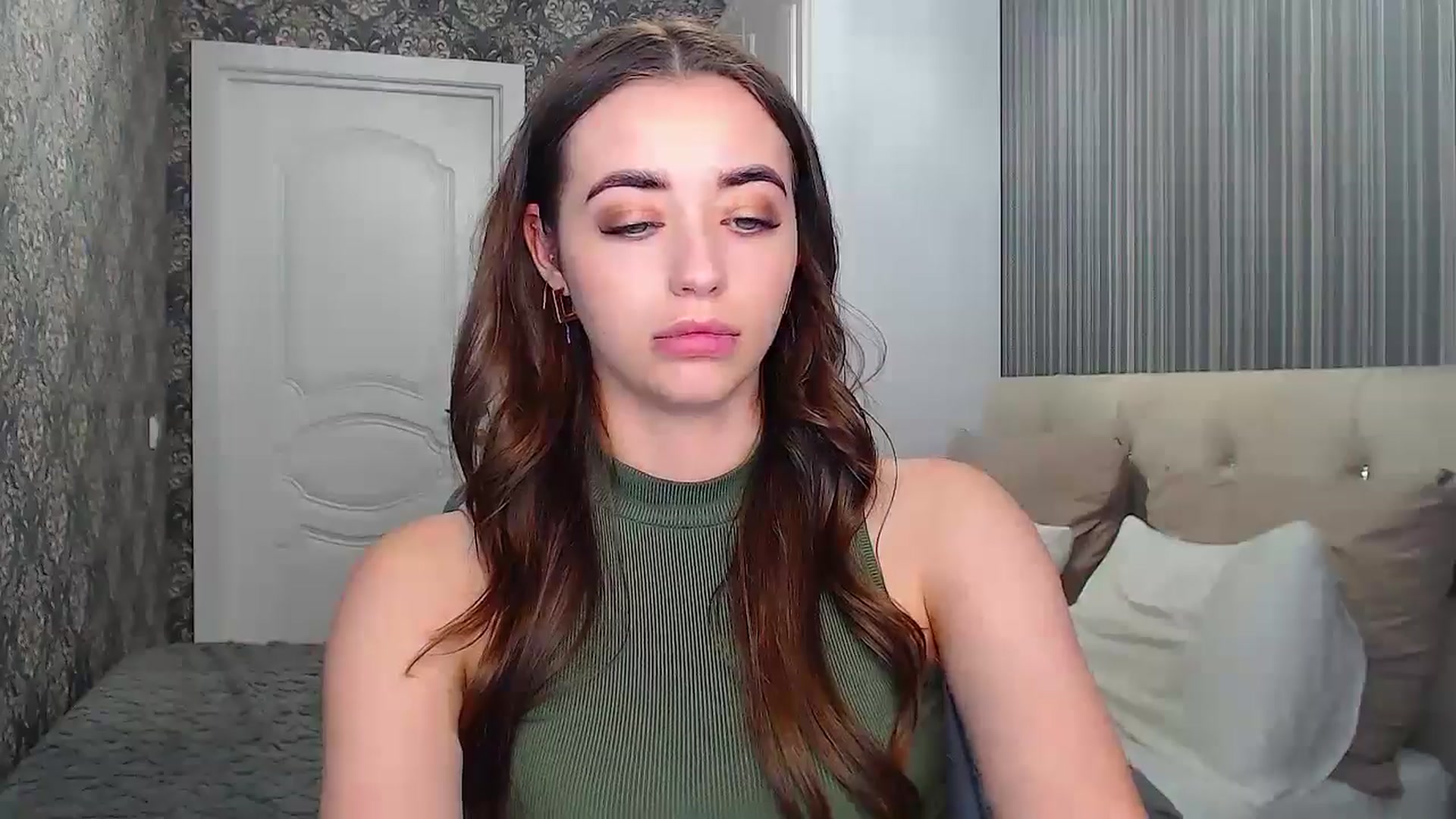 Gallery image thumbnail from EmeraldLilyyy's myfreecams stream on, 08/27/2024, 11:23 image 19 of 20