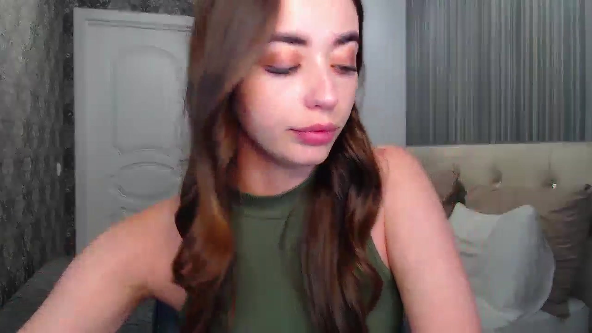 Gallery image thumbnail from EmeraldLilyyy's myfreecams stream on, 08/27/2024, 11:23 image 7 of 20