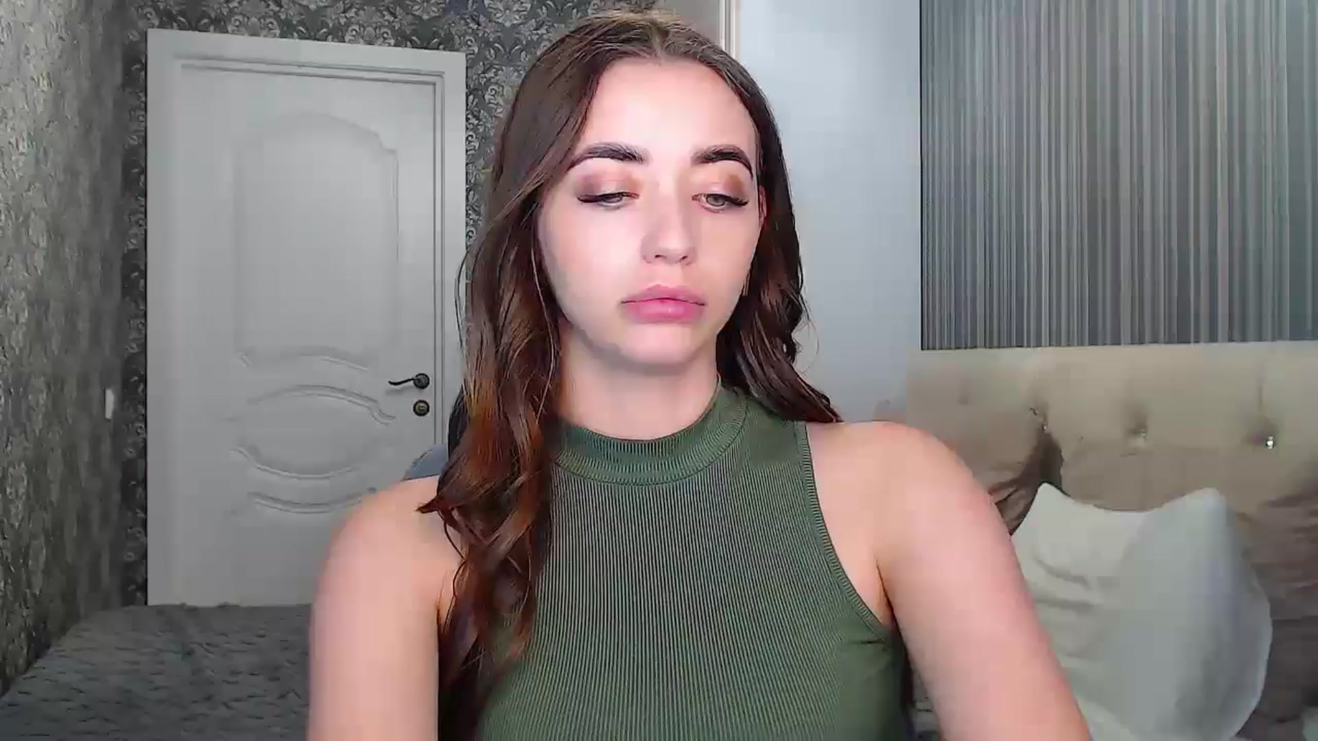 Gallery image thumbnail from EmeraldLilyyy's myfreecams stream on, 08/27/2024, 11:23 image 1 of 20