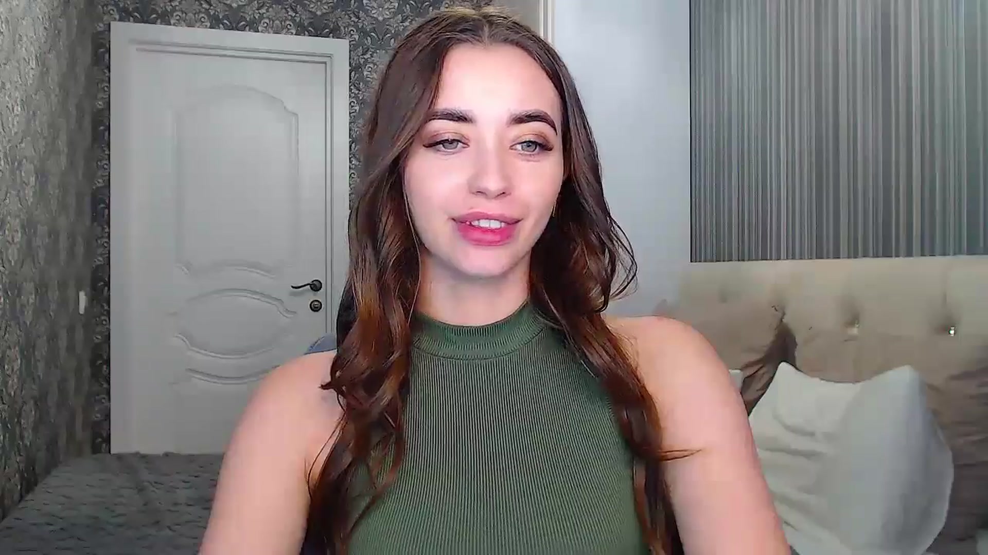 Gallery image thumbnail from EmeraldLilyyy's myfreecams stream on, 08/27/2024, 11:23 image 2 of 20
