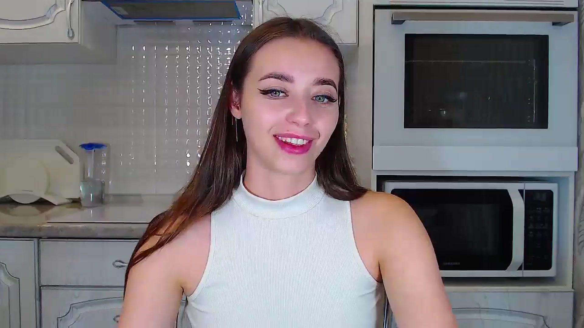 Gallery image thumbnail from EmeraldLilyyy's myfreecams stream on, 10/07/2024, 12:11 image 5 of 20