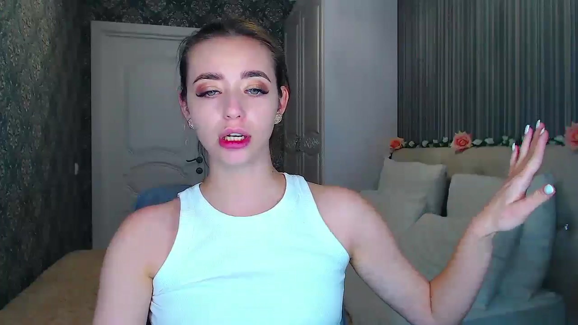 Gallery image thumbnail from EmeraldLilyyy's myfreecams stream on, 10/09/2024, 11:47 image 19 of 20